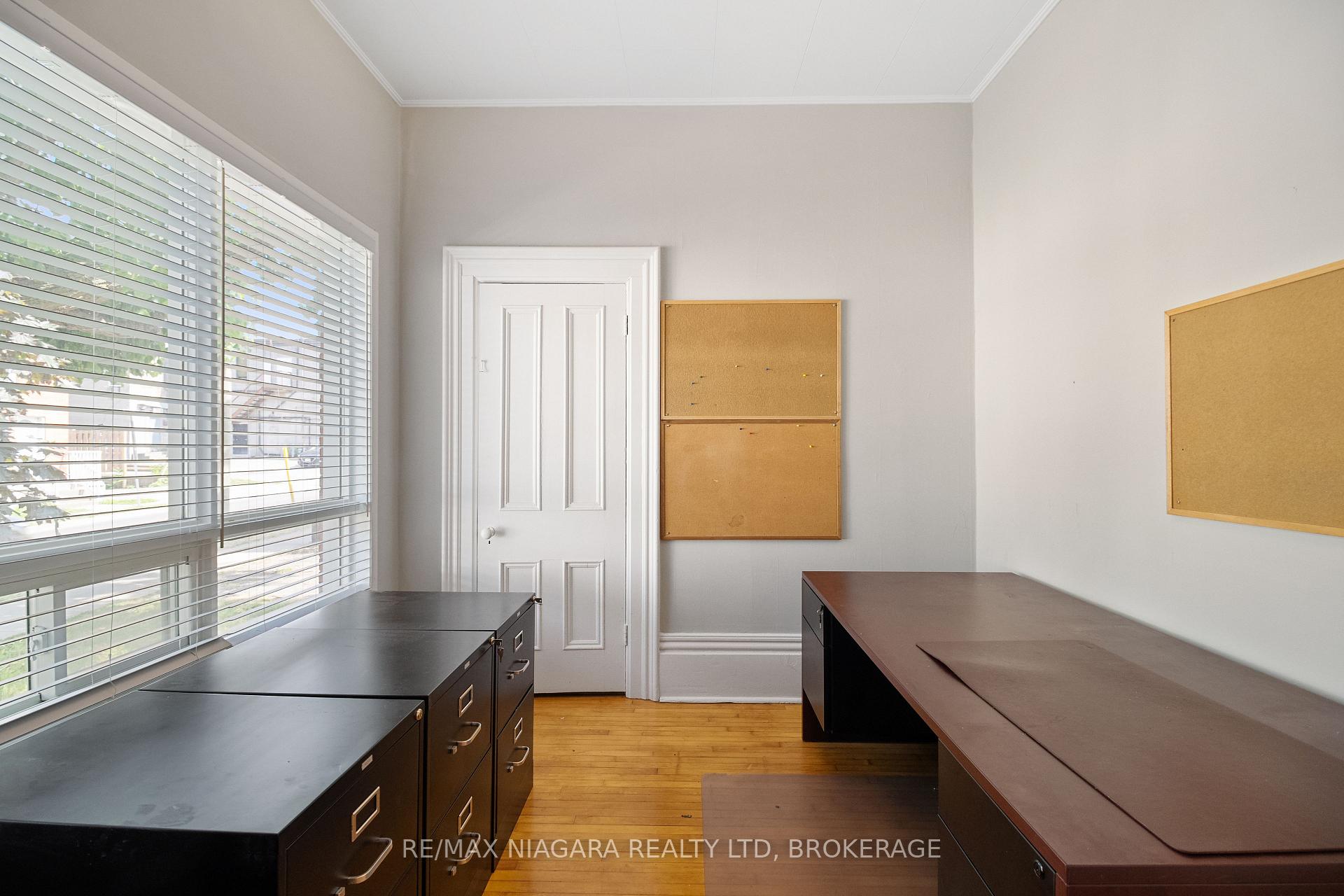 Photo 6 of 7 Tasker Street, St. Catharines, E. Chester — HOMEH