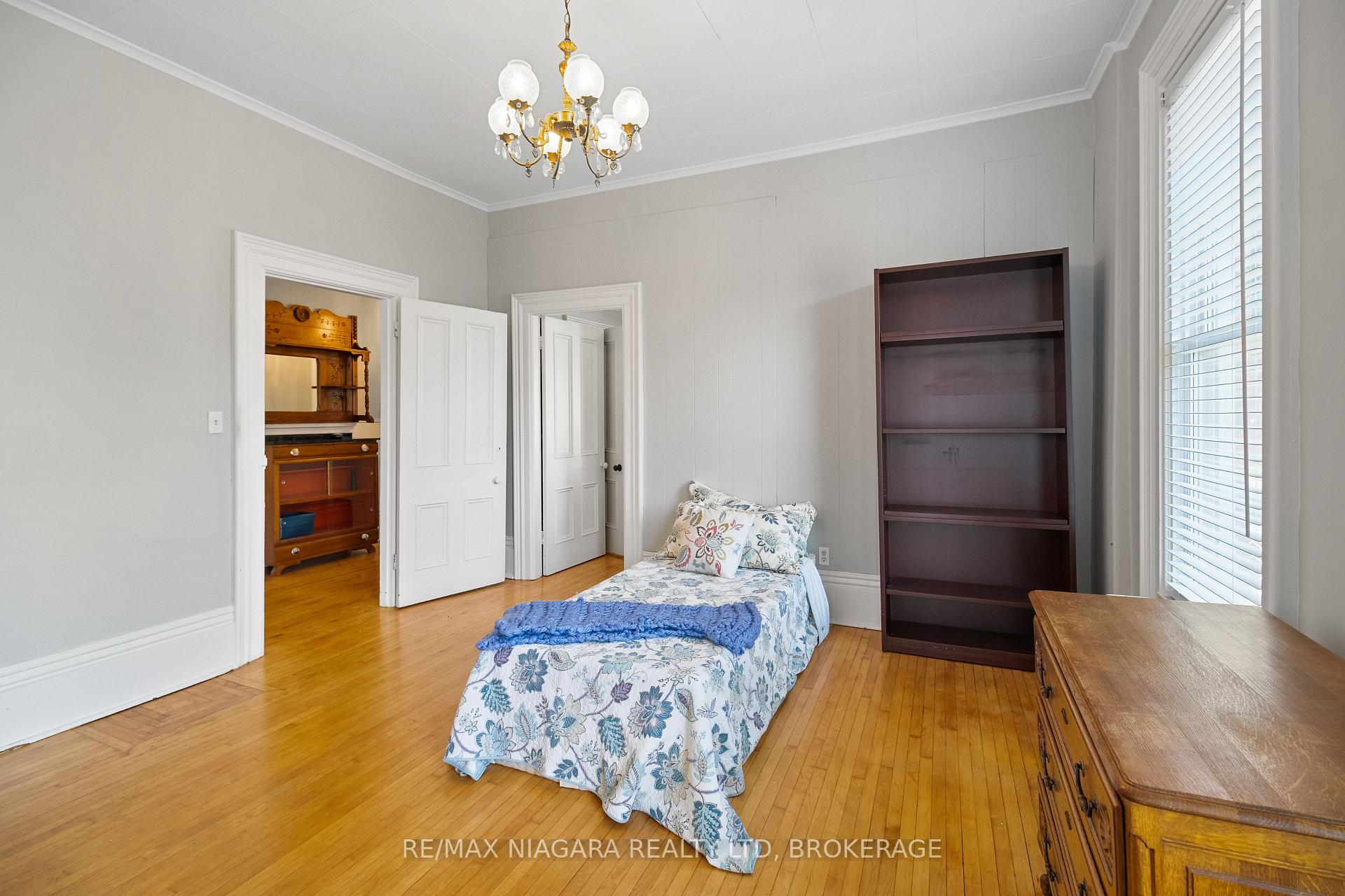Photo 12 of 7 Tasker Street, St. Catharines, E. Chester — HOMEH