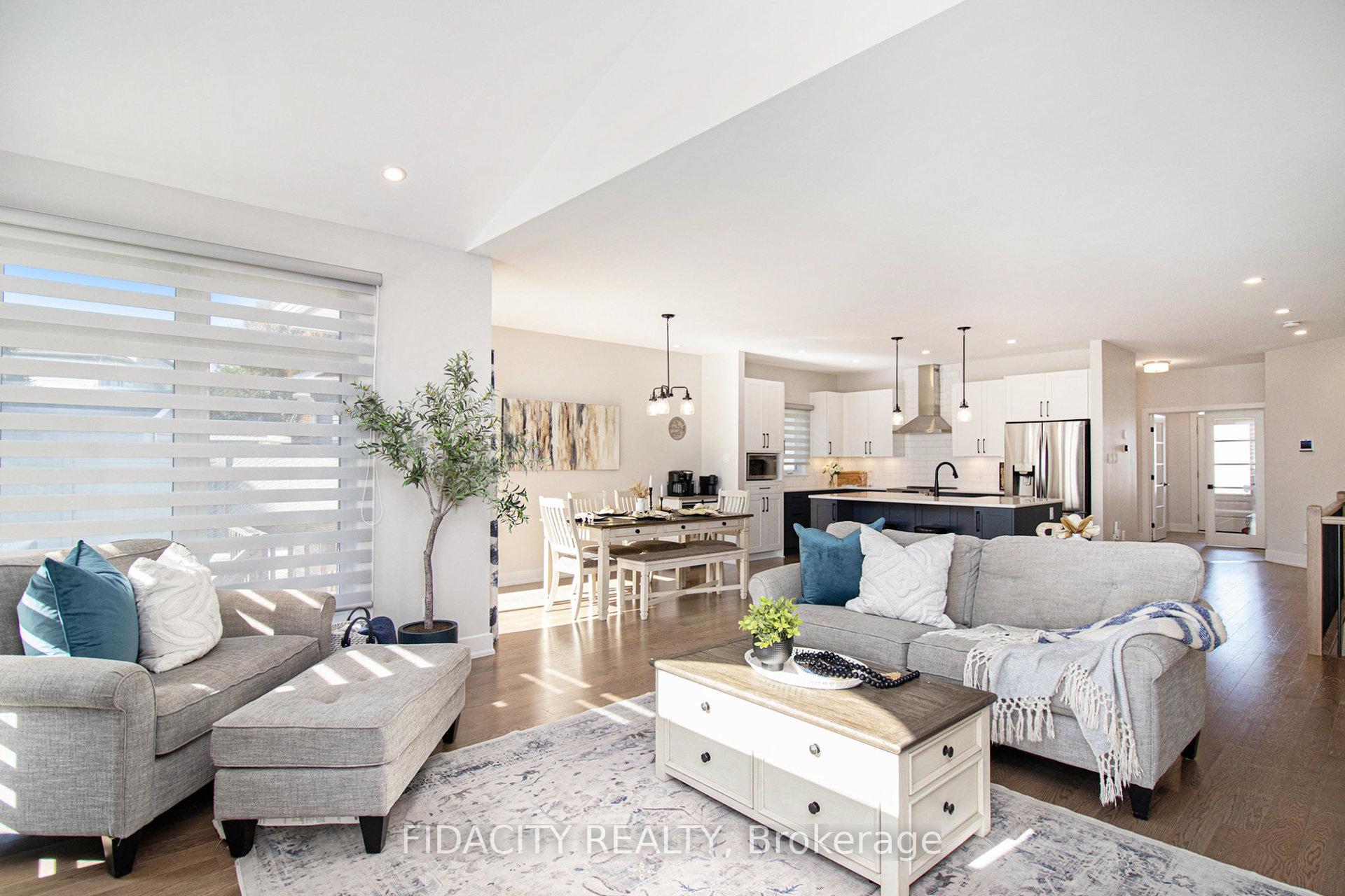 Photo 4 of 250 Maygrass Way, Ottawa, Remainder of Stittsville & Area — HOMEH