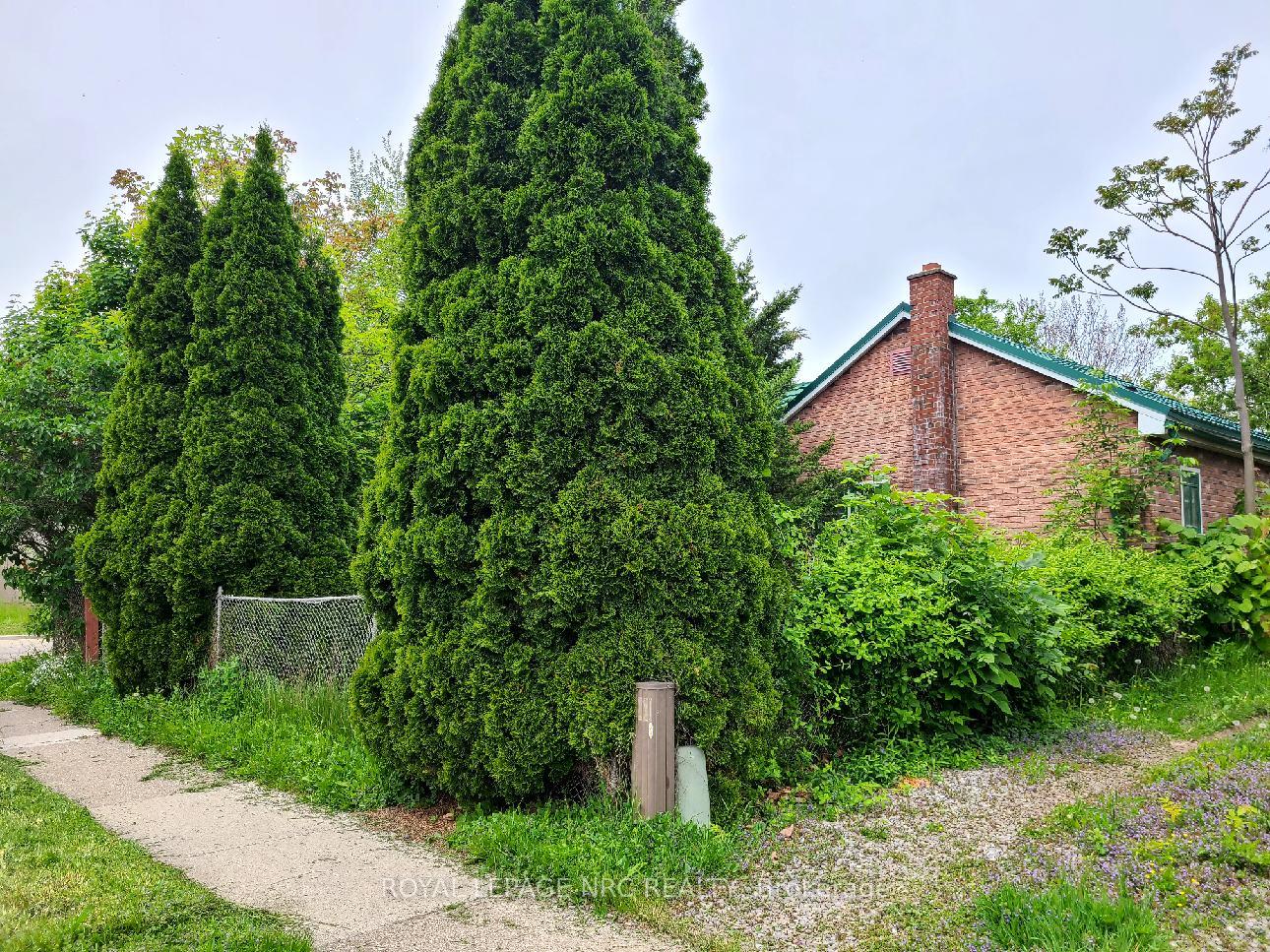 Photo 10 of 19 Eastchester Avenue, St. Catharines, E. Chester — HOMEH