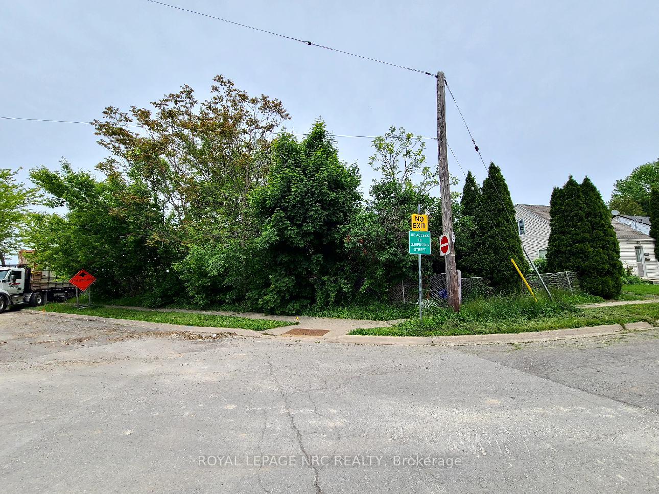 Photo 11 of 19 Eastchester Avenue, St. Catharines, E. Chester — HOMEH
