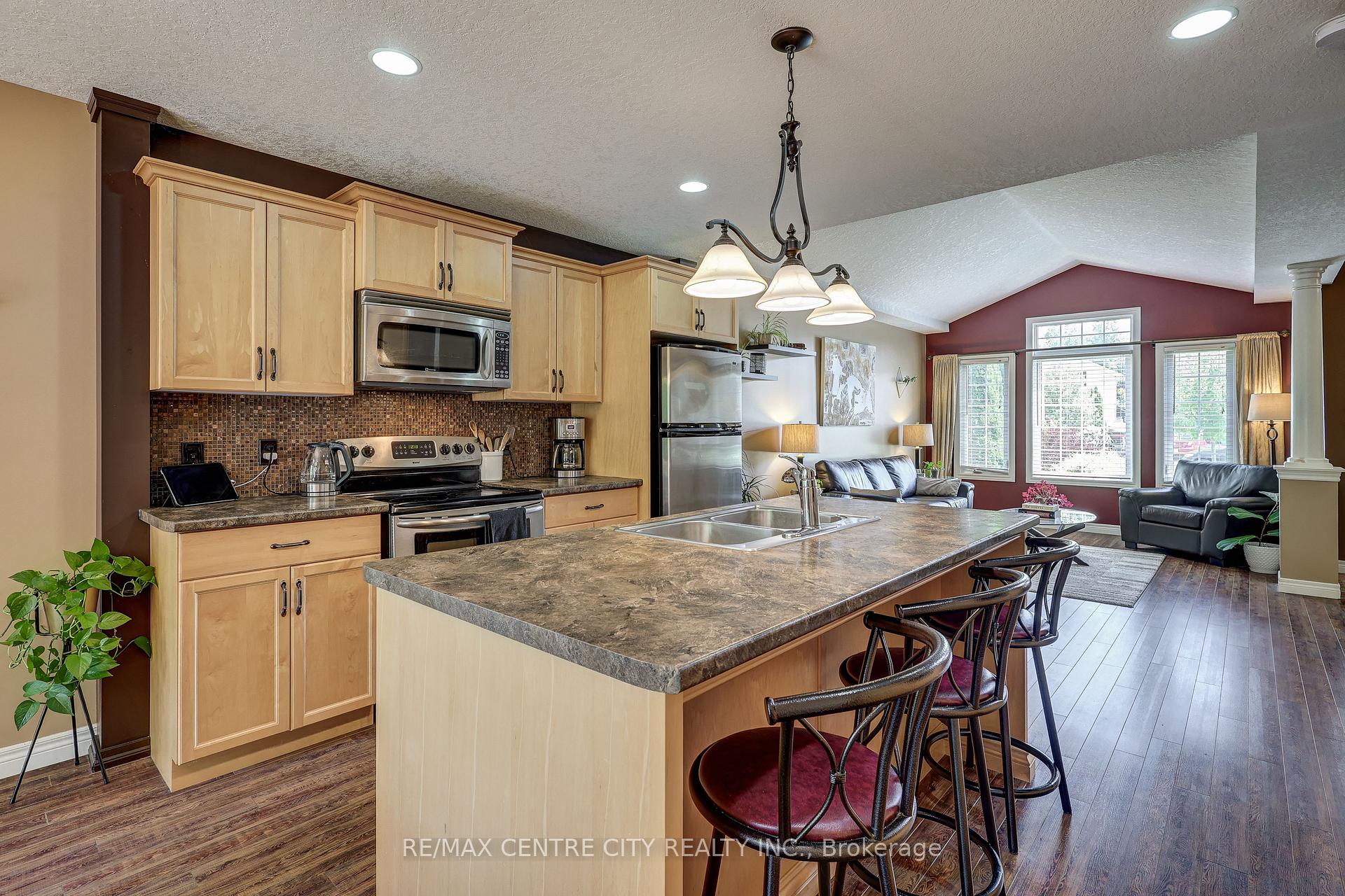 Photo 20 of 73 Greenway Boulevard, St. Thomas — HOMEH