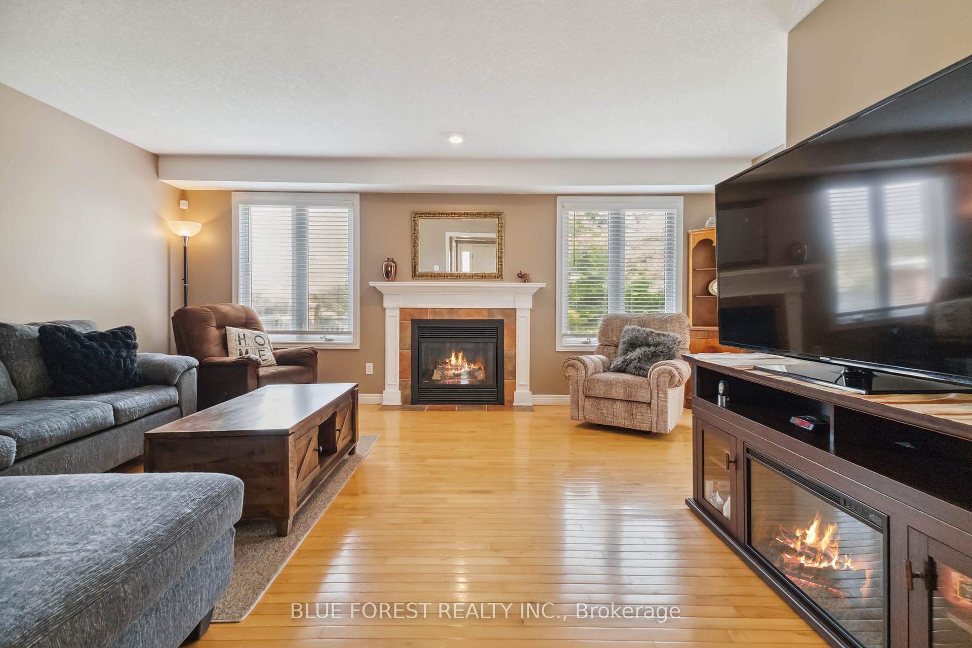 Photo 4 of 1 Riverbank Drive, St. Thomas — HOMEH