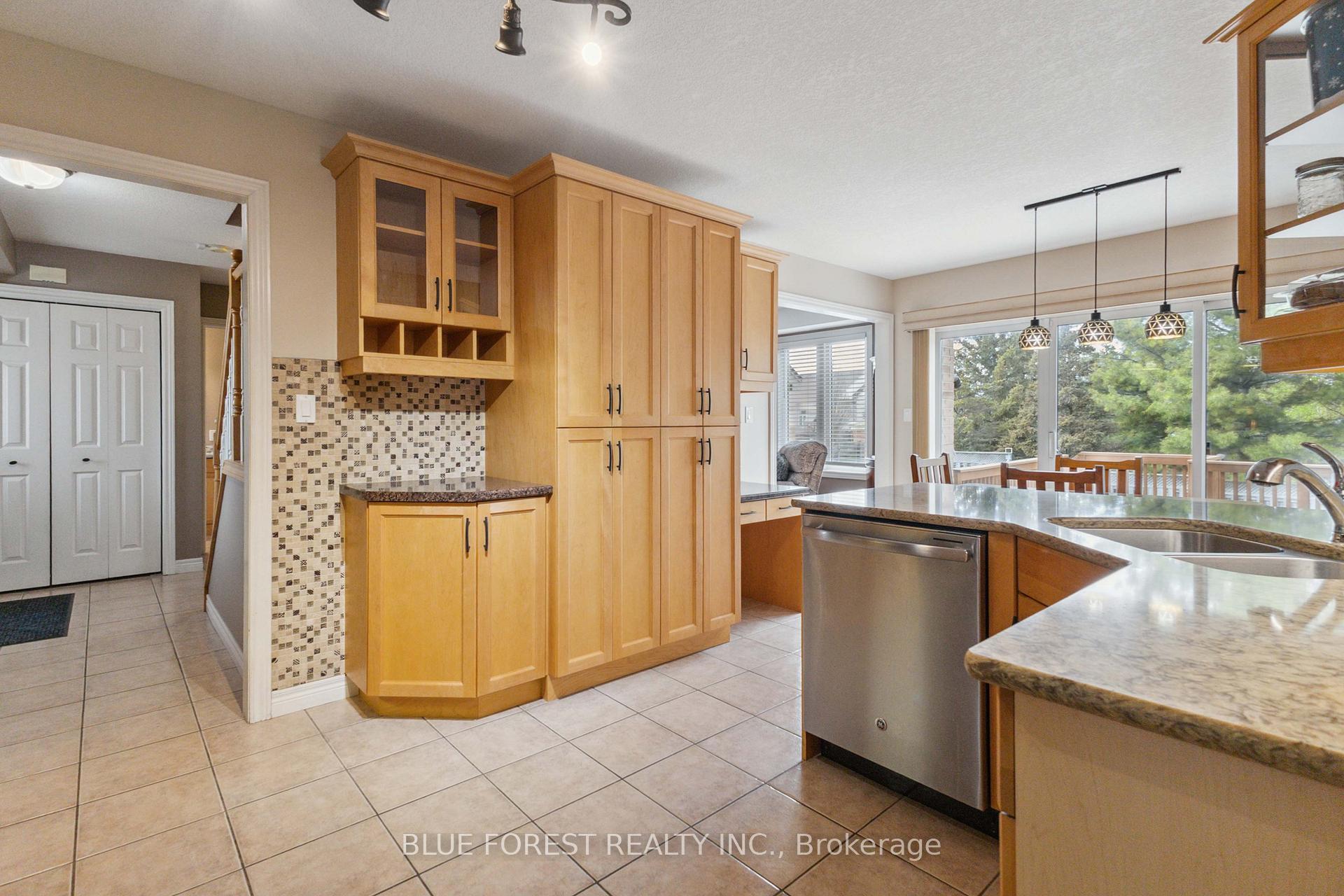 Photo 13 of 1 Riverbank Drive, St. Thomas — HOMEH