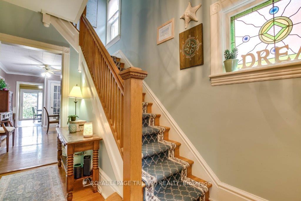Photo 5 of 39 Maple Street, St. Thomas — HOMEH