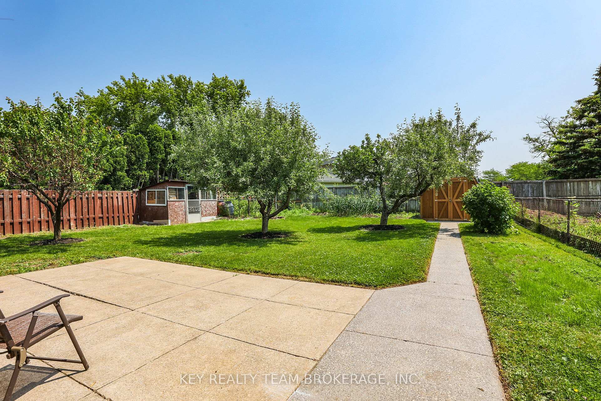 Photo 6 of 20 Huntley Crescent, St. Catharines, Carlton/Bunting — HOMEH