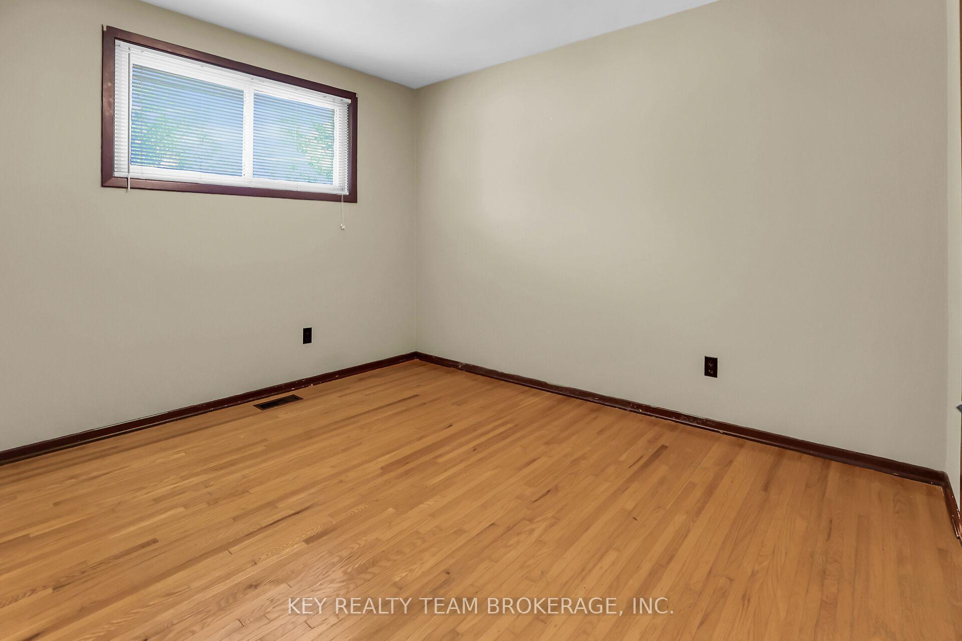 Photo 20 of 20 Huntley Crescent, St. Catharines, Carlton/Bunting — HOMEH