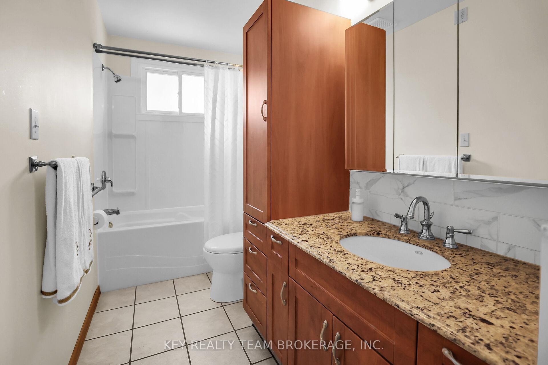Photo 27 of 20 Huntley Crescent, St. Catharines, Carlton/Bunting — HOMEH