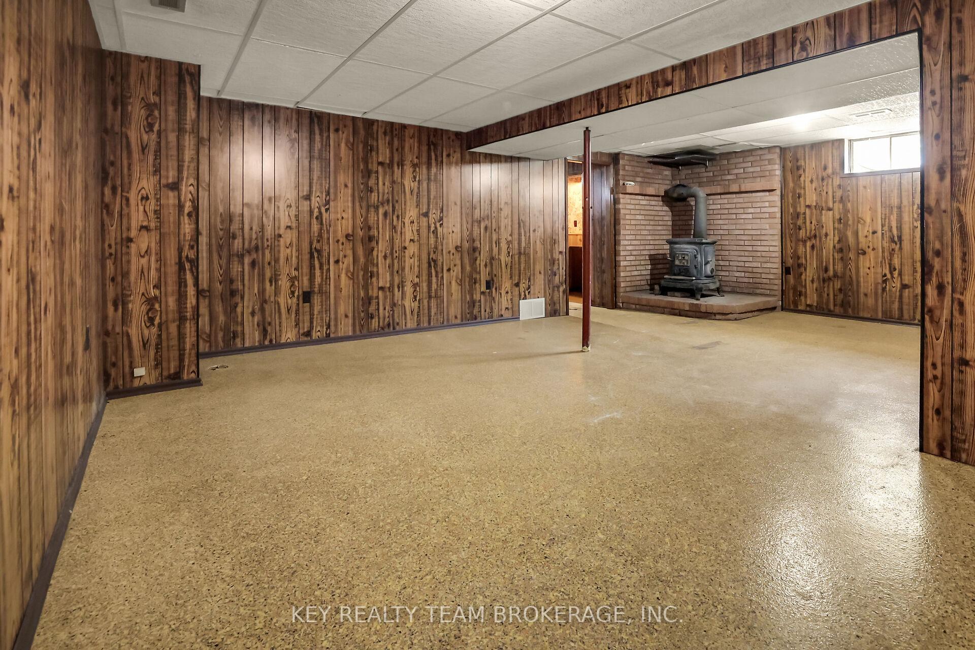 Photo 31 of 20 Huntley Crescent, St. Catharines, Carlton/Bunting — HOMEH