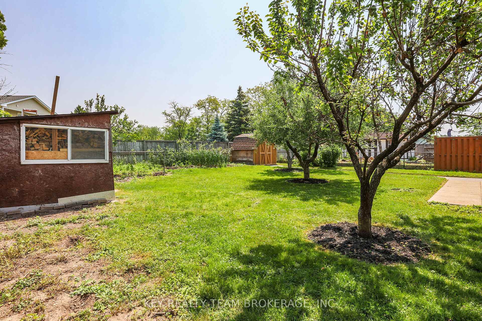 Photo 45 of 20 Huntley Crescent, St. Catharines, Carlton/Bunting — HOMEH