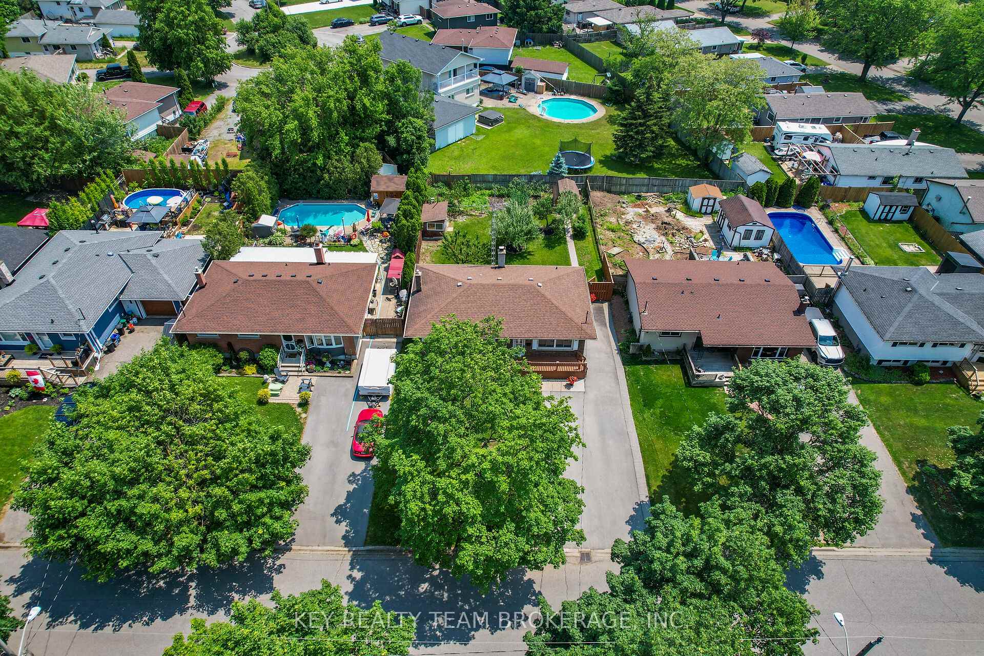 Photo 49 of 20 Huntley Crescent, St. Catharines, Carlton/Bunting — HOMEH