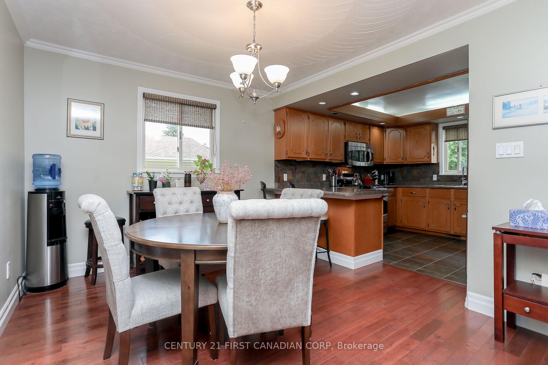 Photo 8 of 168 Forest Avenue, St. Thomas — HOMEH