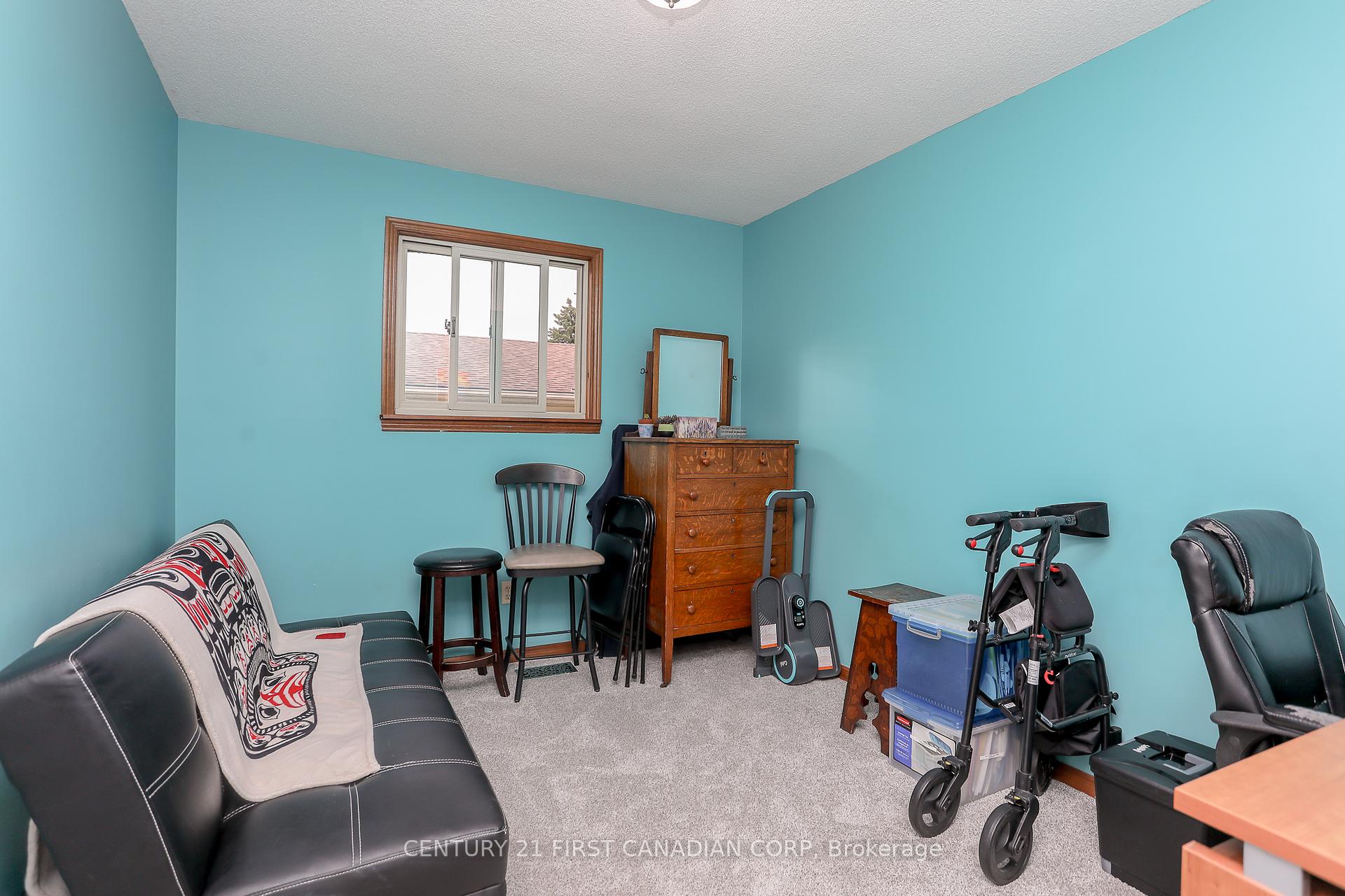 Photo 17 of 168 Forest Avenue, St. Thomas — HOMEH