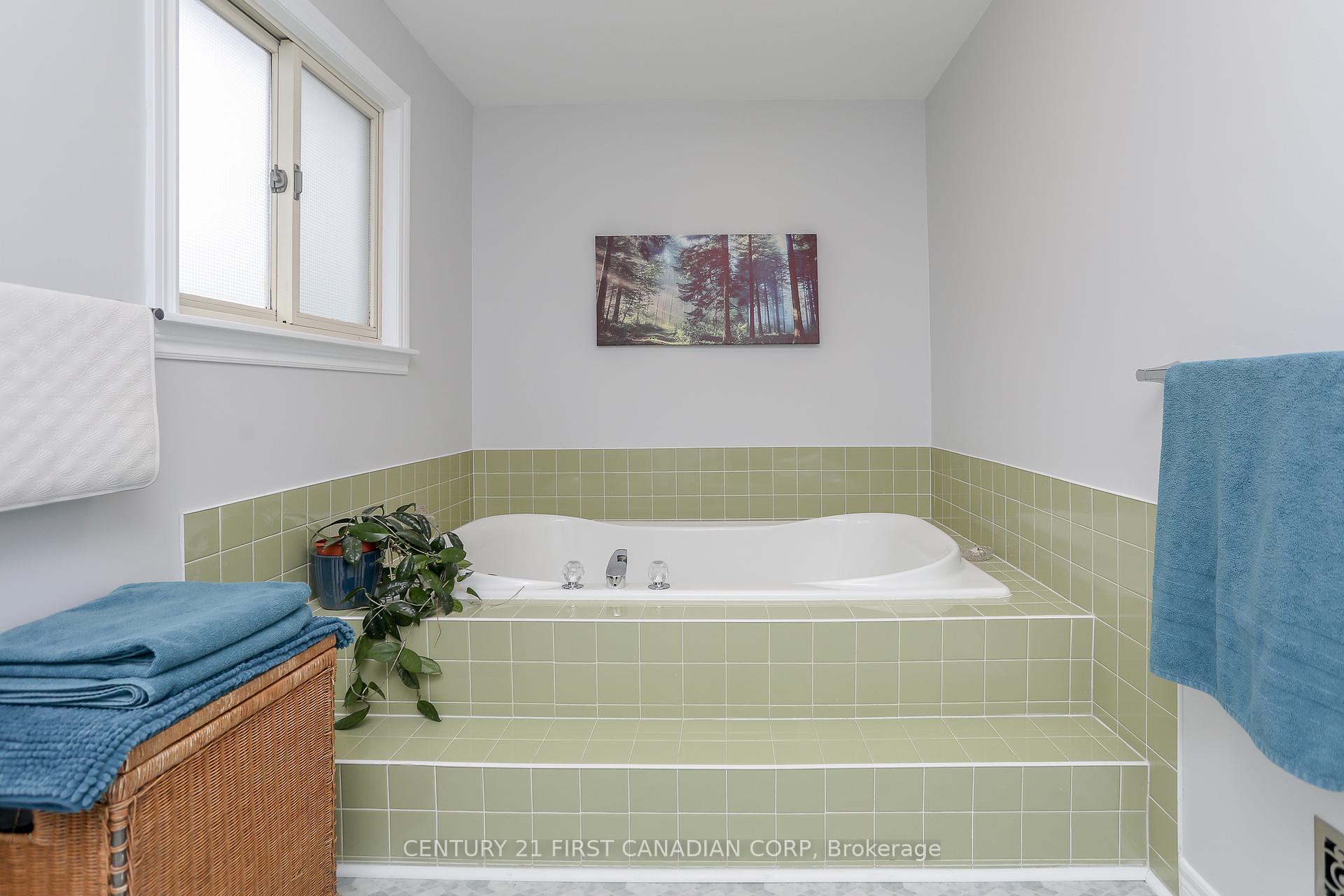 Photo 19 of 168 Forest Avenue, St. Thomas — HOMEH