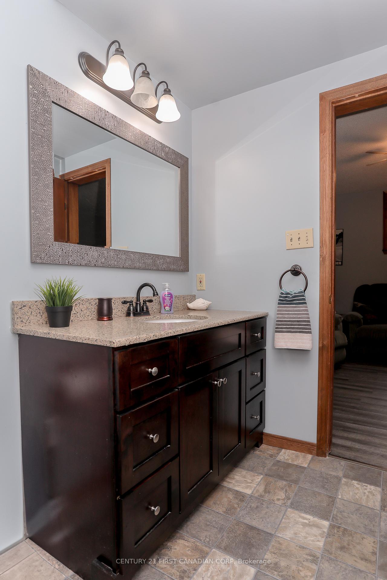 Photo 26 of 168 Forest Avenue, St. Thomas — HOMEH