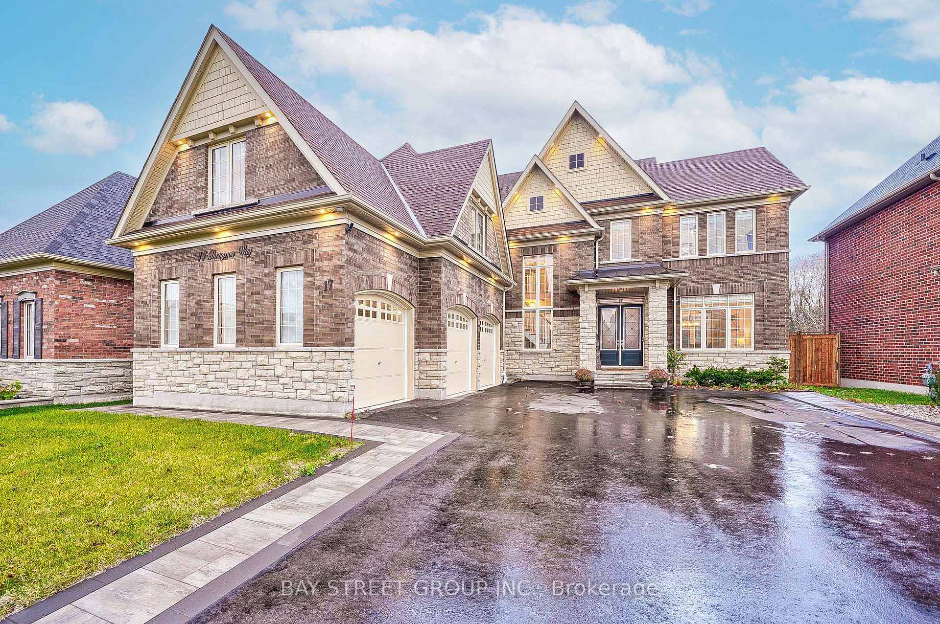 Photo 1 of 17 Thompson Way, Springwater, Centre Vespra — HOMEH