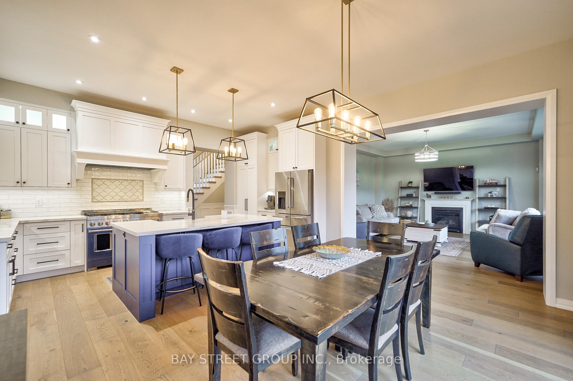 Photo 12 of 17 Thompson Way, Springwater, Centre Vespra — HOMEH