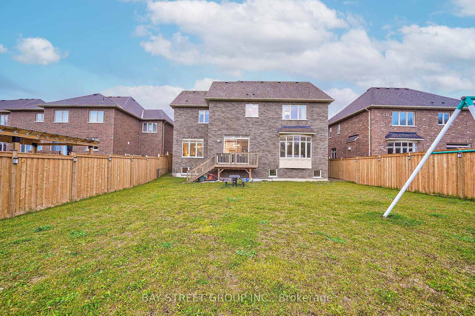 Photo 39 of 17 Thompson Way, Springwater, Centre Vespra — HOMEH