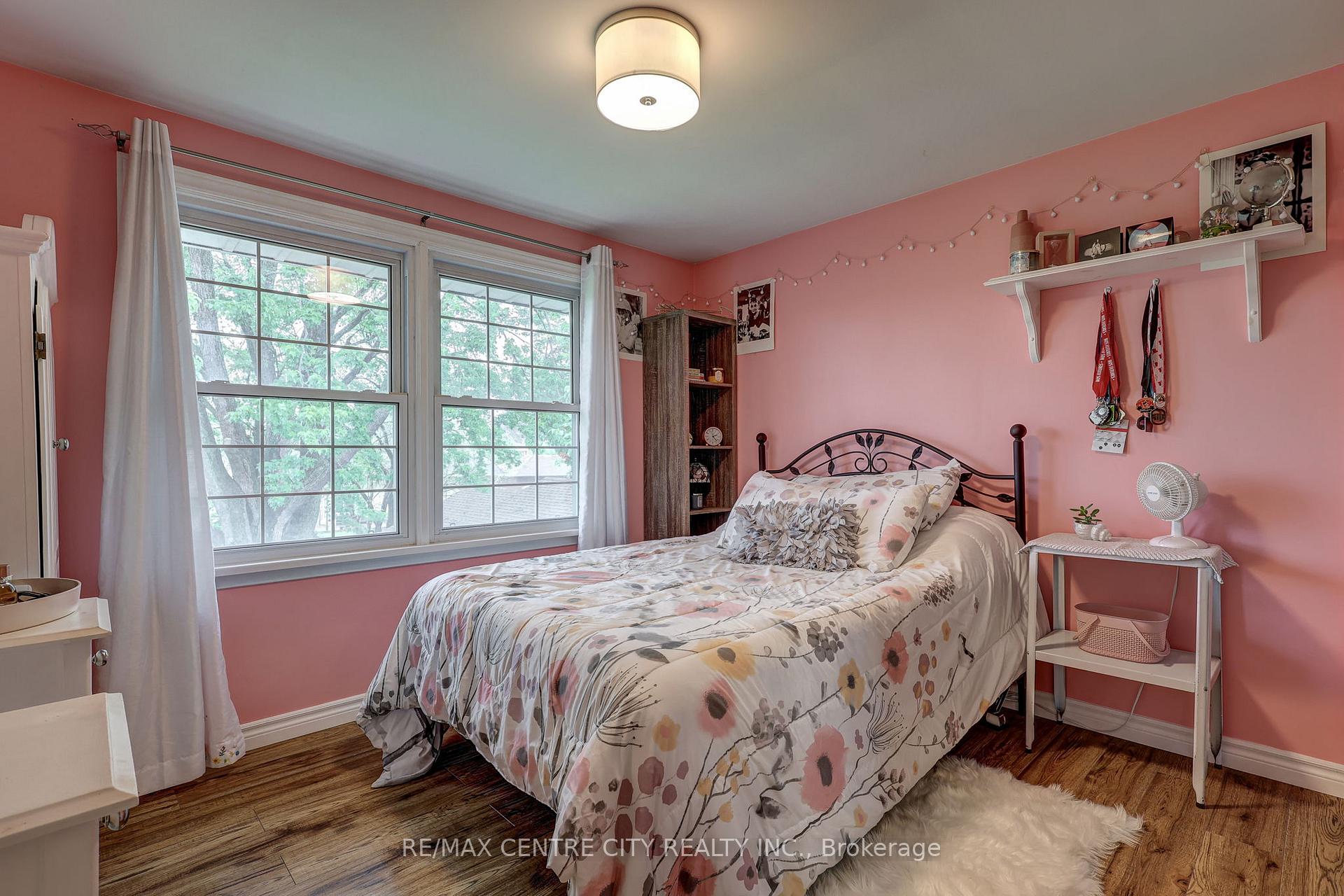 Photo 17 of 182 Chestnut Street, St. Thomas — HOMEH