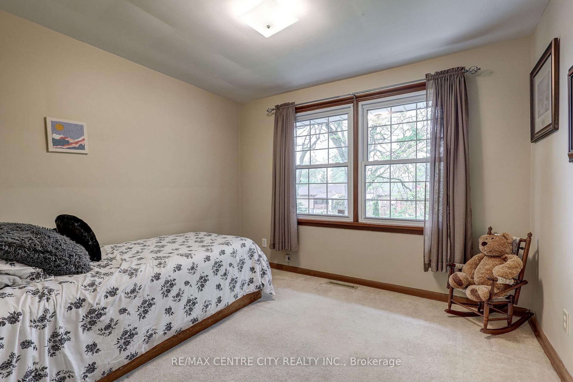 Photo 18 of 182 Chestnut Street, St. Thomas — HOMEH