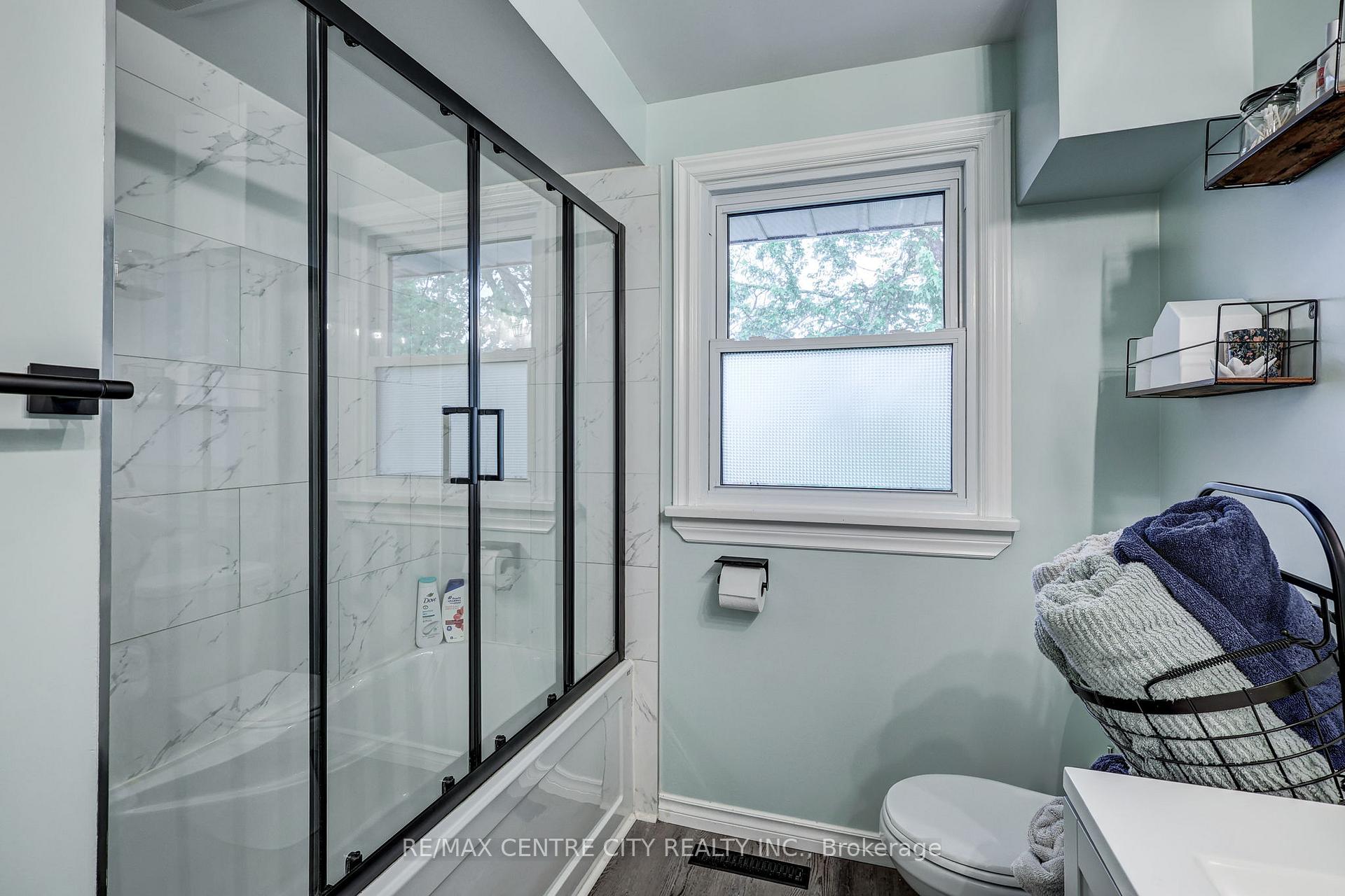 Photo 21 of 182 Chestnut Street, St. Thomas — HOMEH