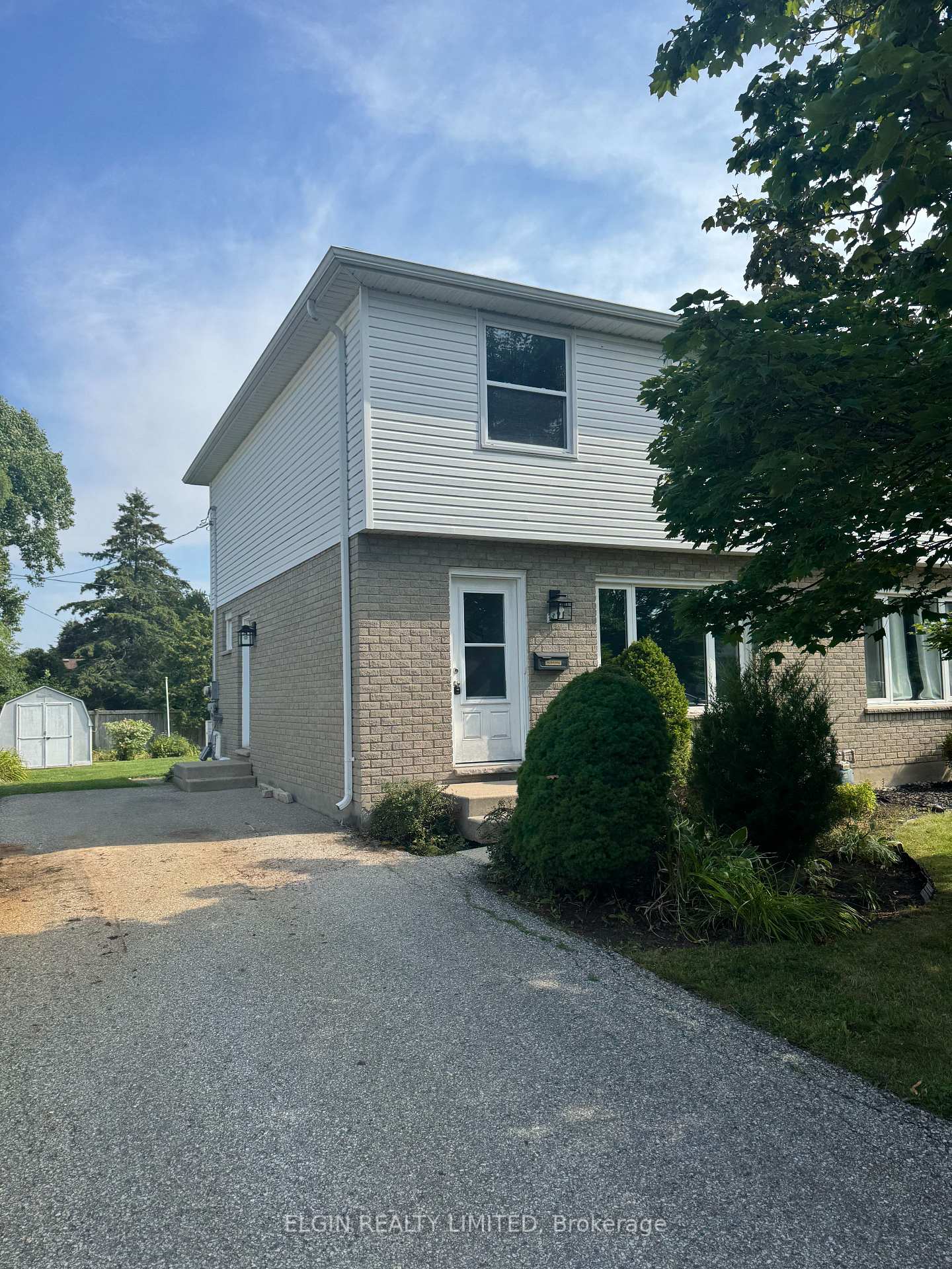 Photo 1 of 39 Vanier Place, St. Thomas — HOMEH