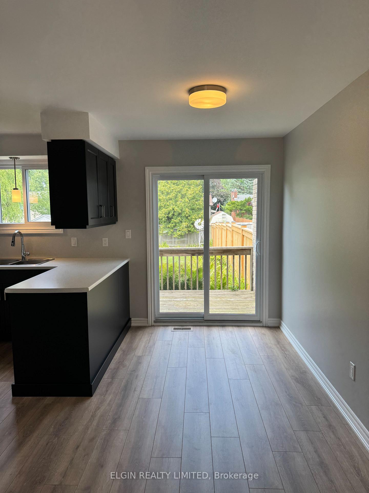 Photo 12 of 39 Vanier Place, St. Thomas — HOMEH