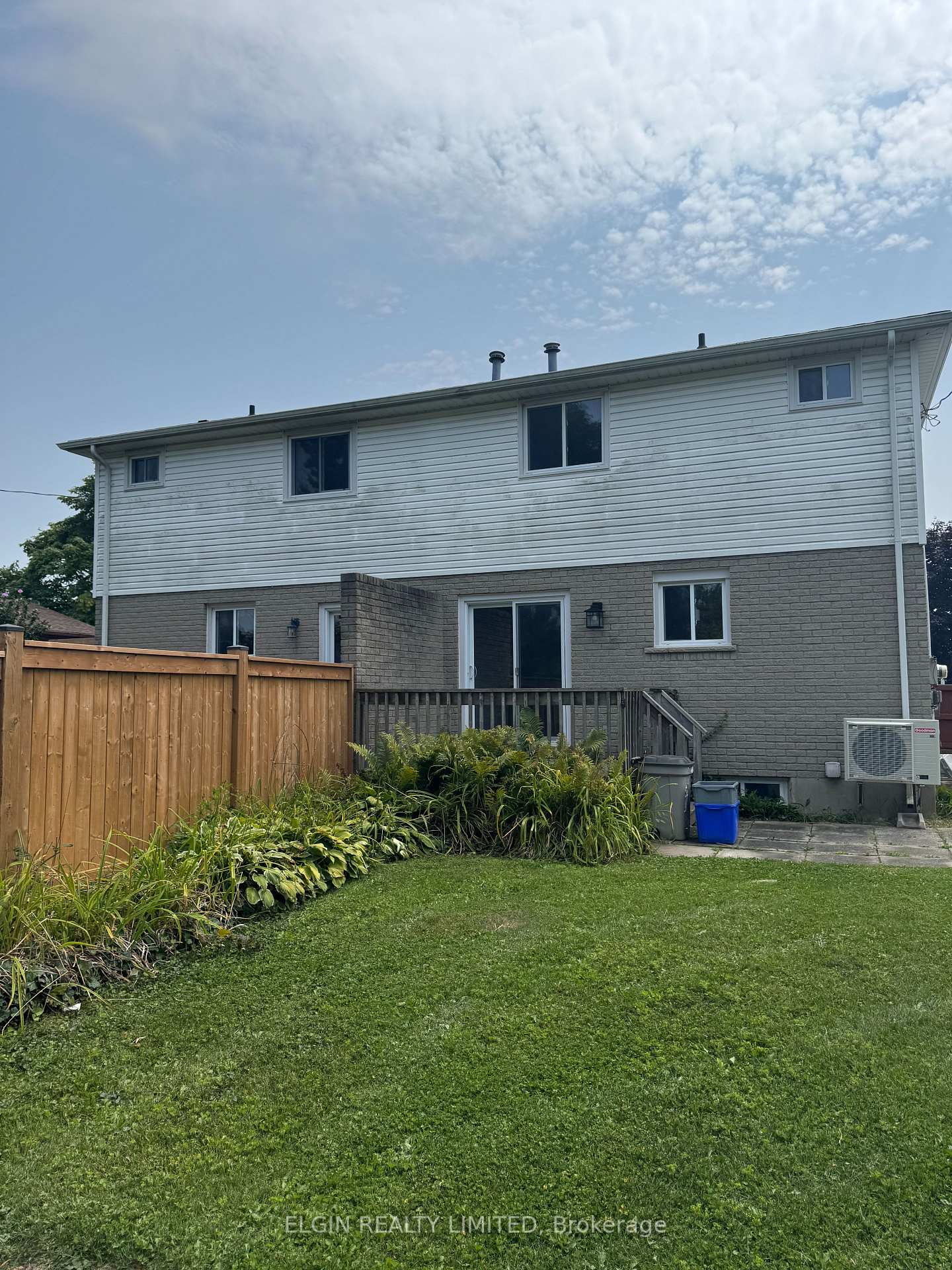 Photo 35 of 39 Vanier Place, St. Thomas — HOMEH