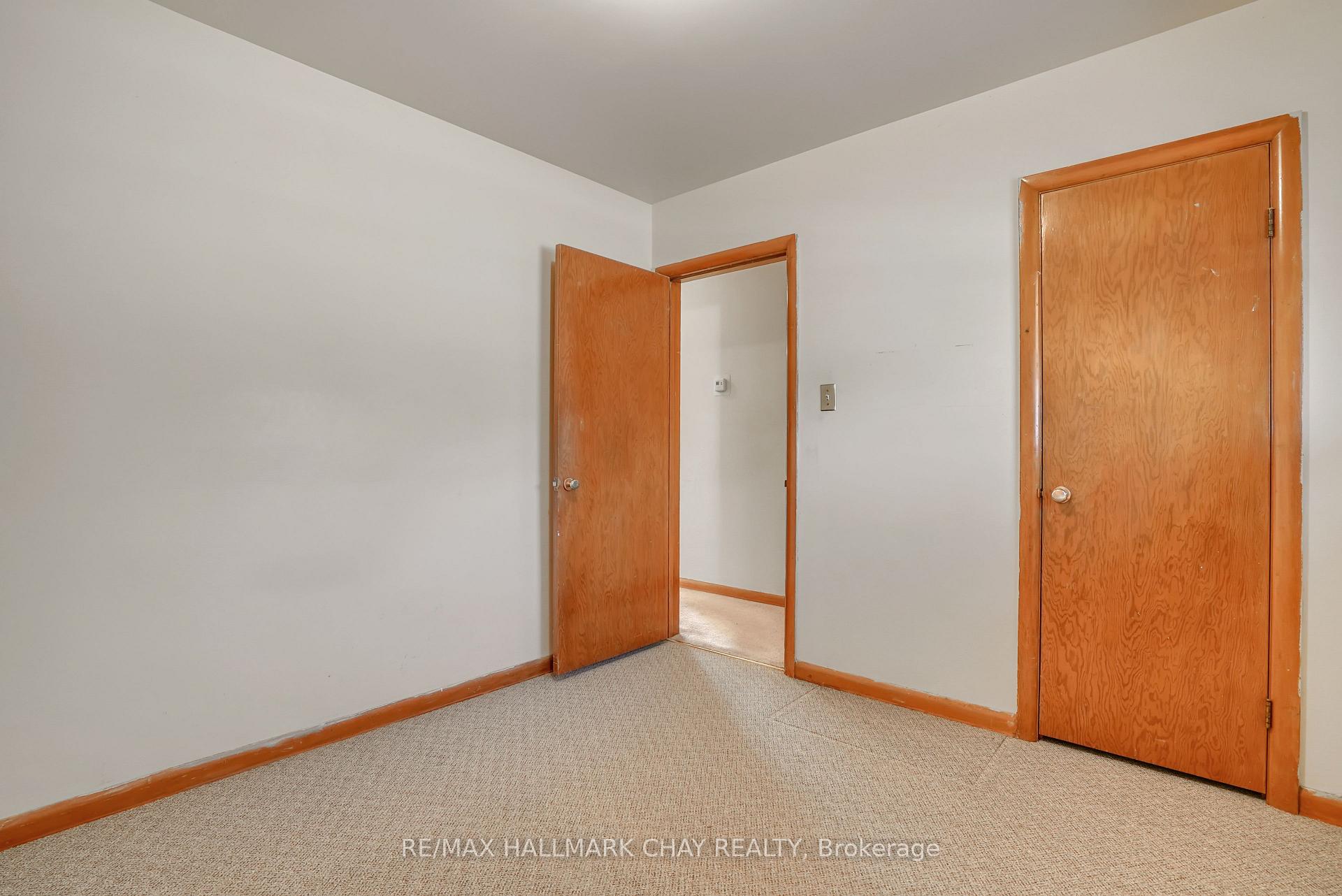 Photo 13 of 20 Peter Street, Springwater, Elmvale — HOMEH