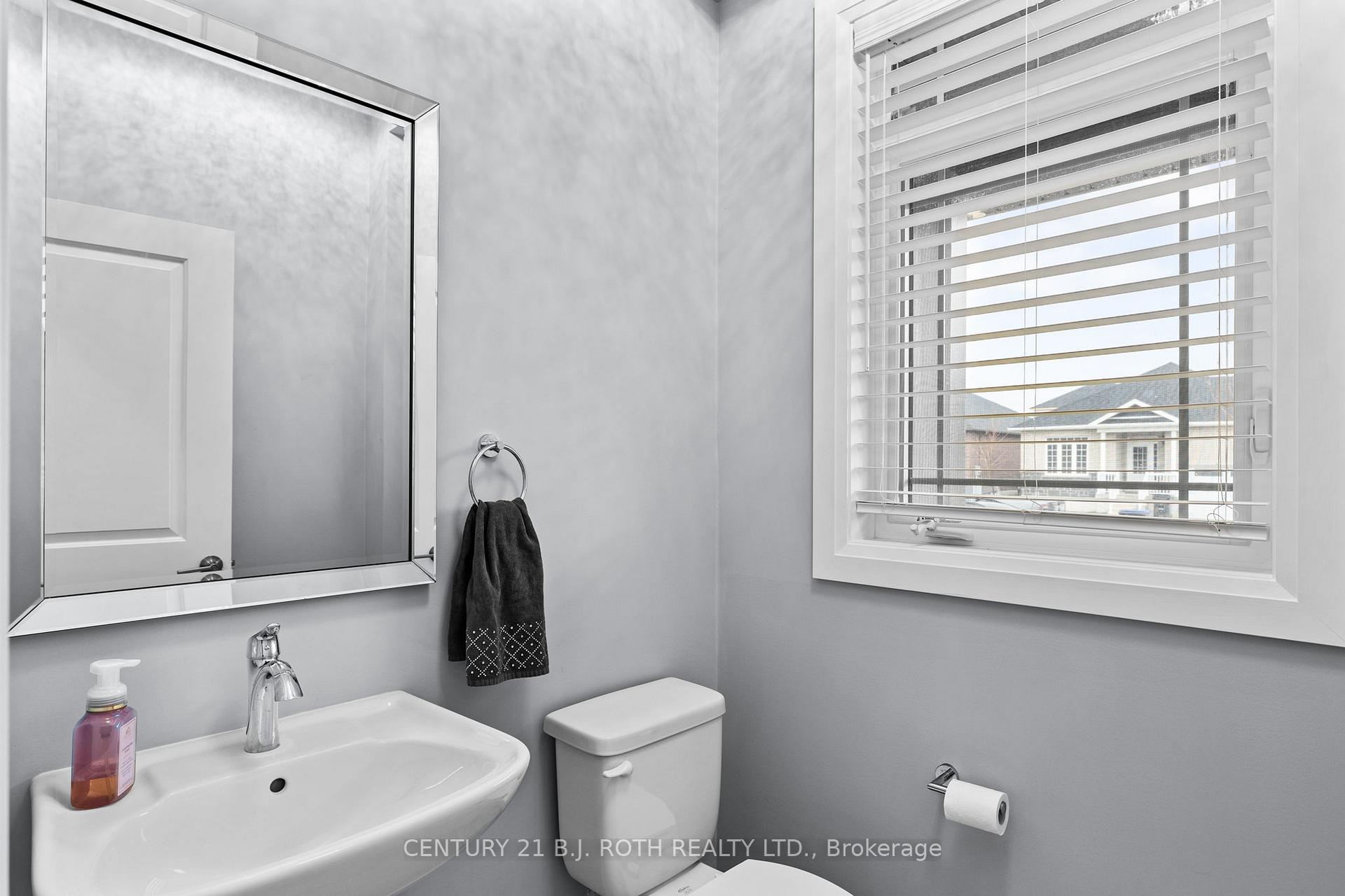 Photo 10 of 20 Rowley Crescent, Springwater, Elmvale — HOMEH
