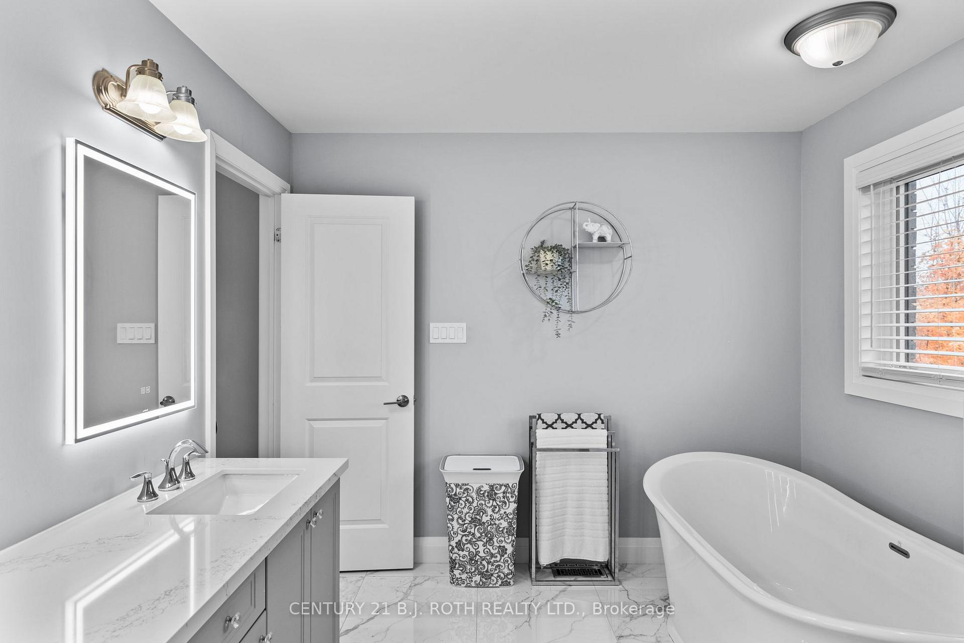 Photo 18 of 20 Rowley Crescent, Springwater, Elmvale — HOMEH
