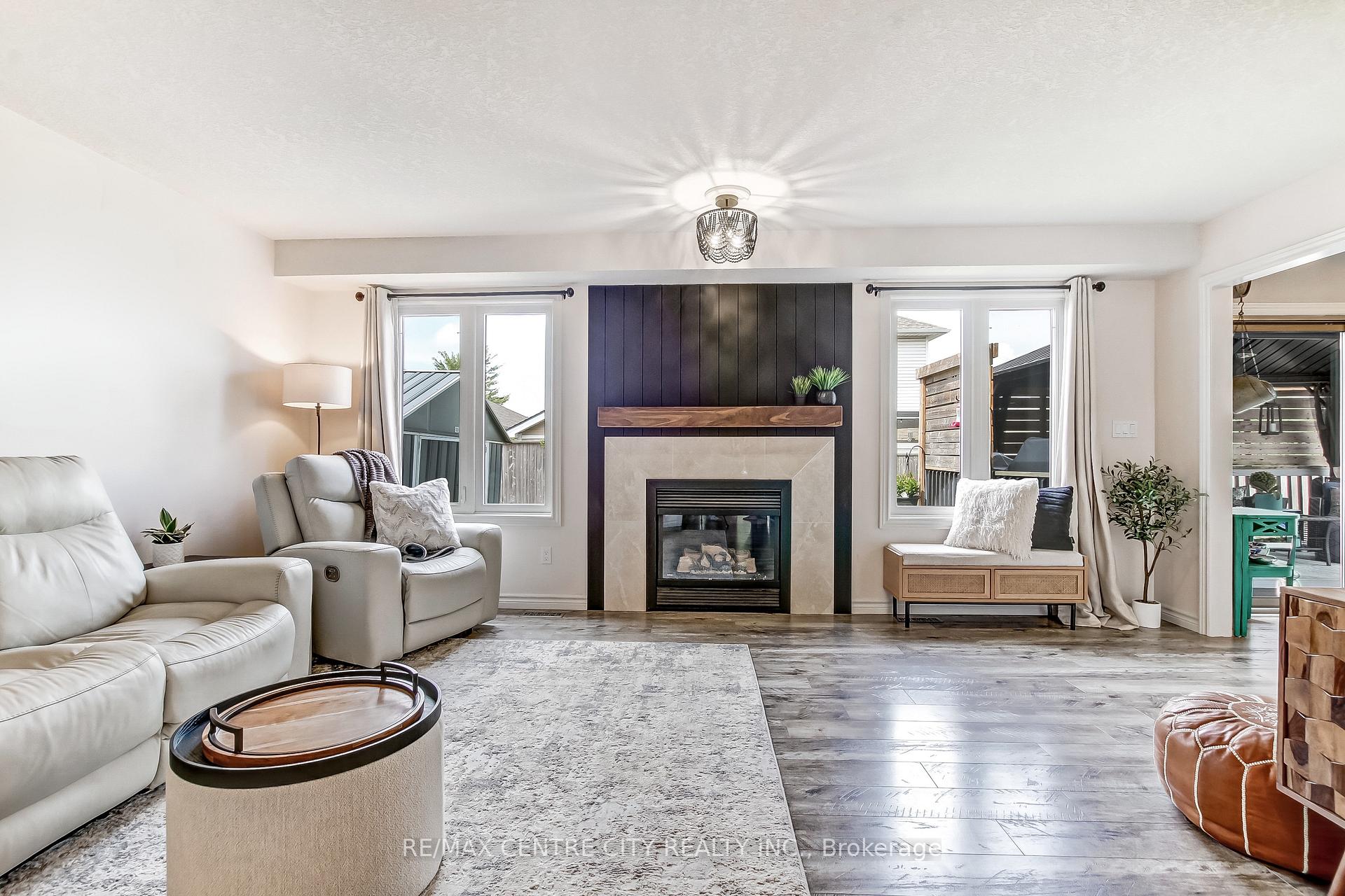 Photo 5 of 23 Lexington Court, St. Thomas — HOMEH