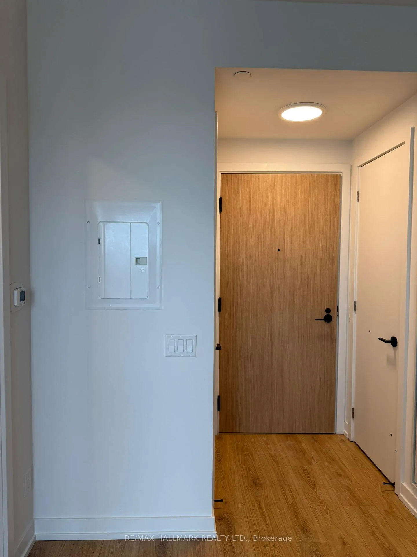 Photo 9 of Unit 1810, 35 Parliament Street, Toronto, Waterfront Communities — HOMEH