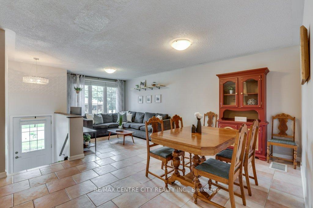 Photo 7 of 32 McLarty Drive, St. Thomas — HOMEH