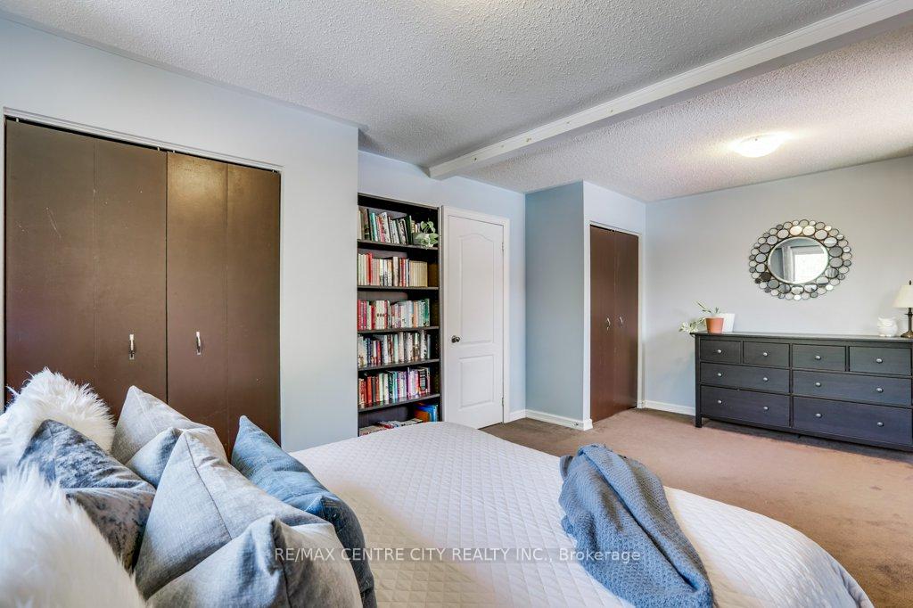 Photo 13 of 32 McLarty Drive, St. Thomas — HOMEH