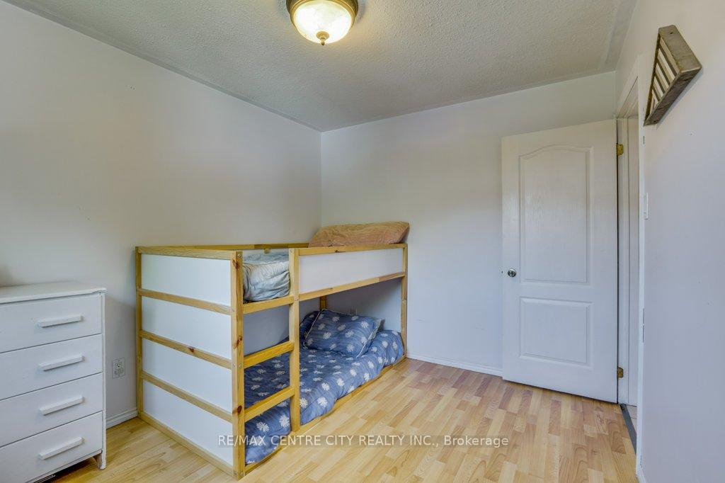 Photo 16 of 32 McLarty Drive, St. Thomas — HOMEH