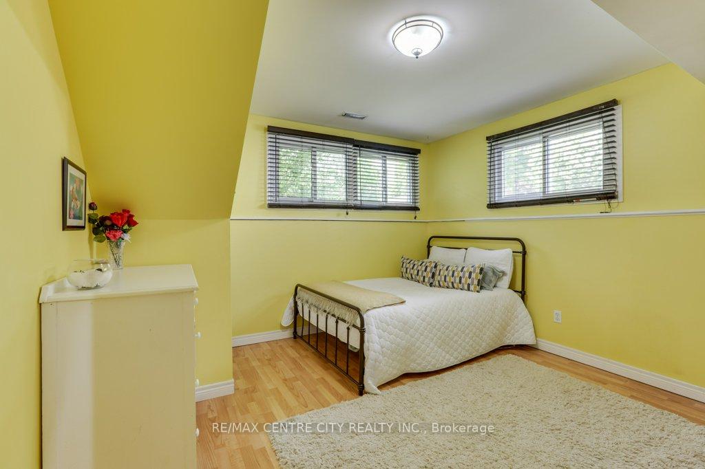 Photo 26 of 32 McLarty Drive, St. Thomas — HOMEH