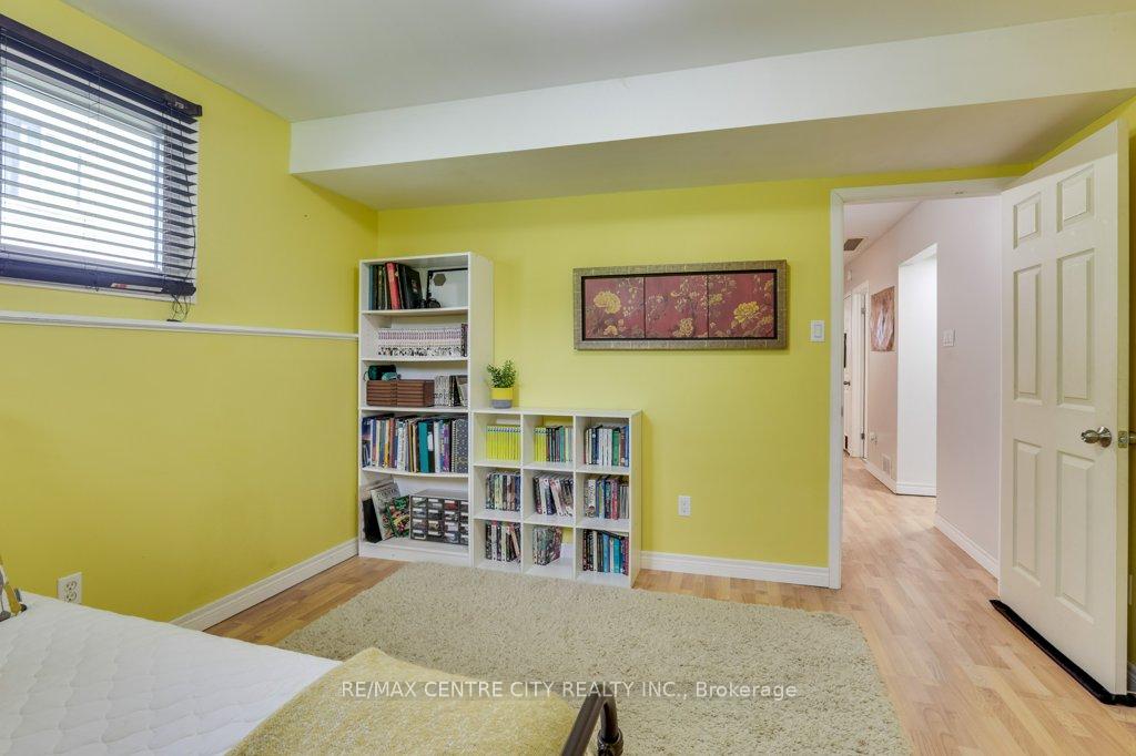 Photo 28 of 32 McLarty Drive, St. Thomas — HOMEH