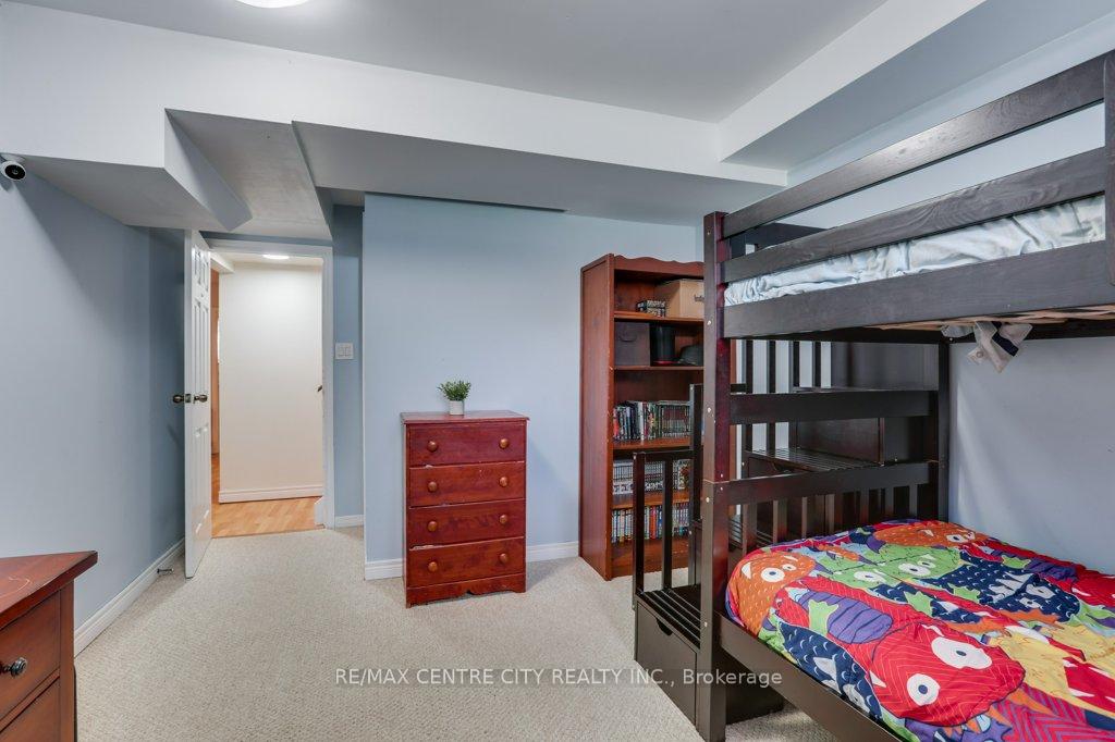 Photo 31 of 32 McLarty Drive, St. Thomas — HOMEH