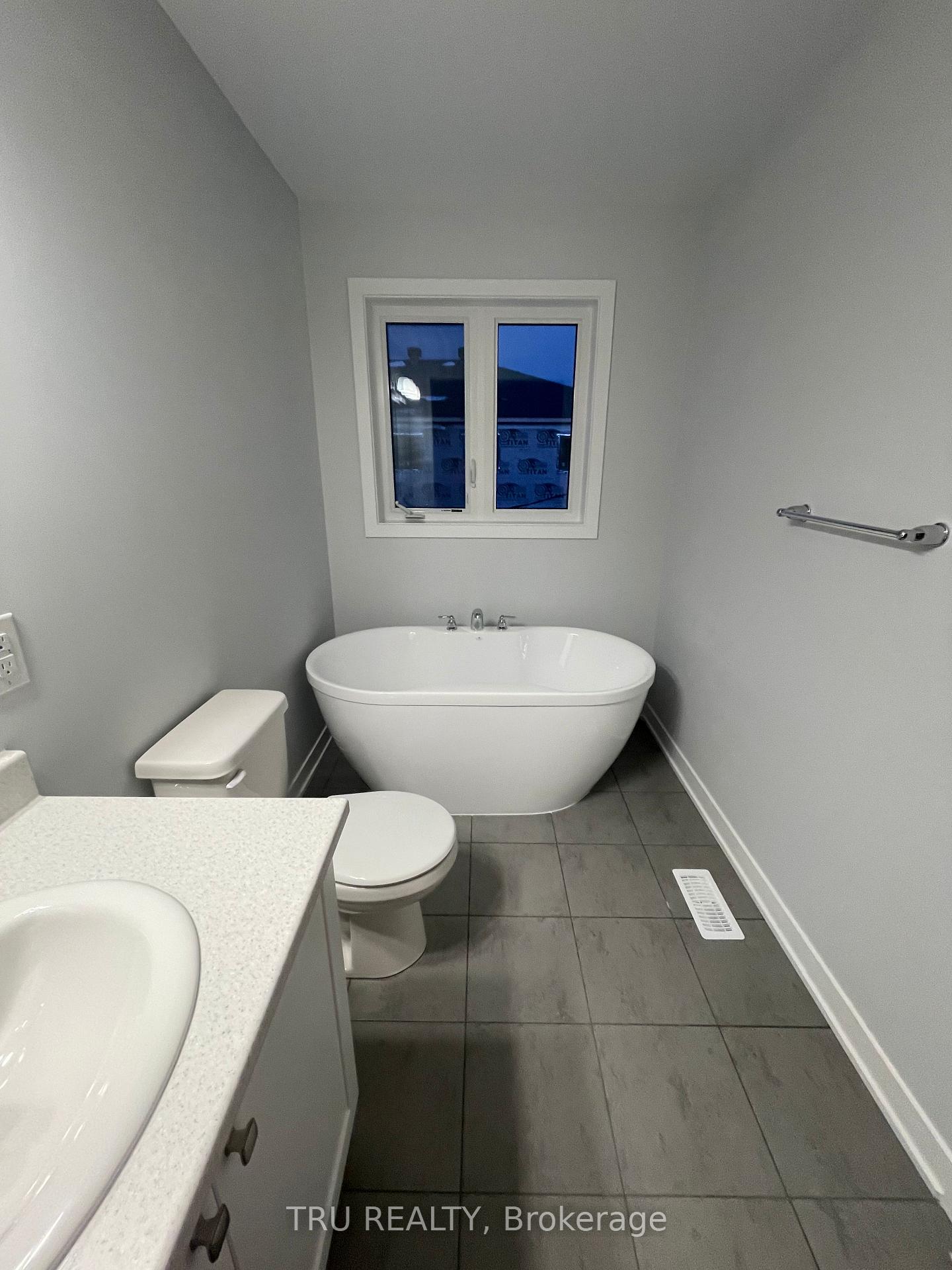 Photo 14 of 612 Allied Mews, Ottawa, Stittsville (North) — HOMEH