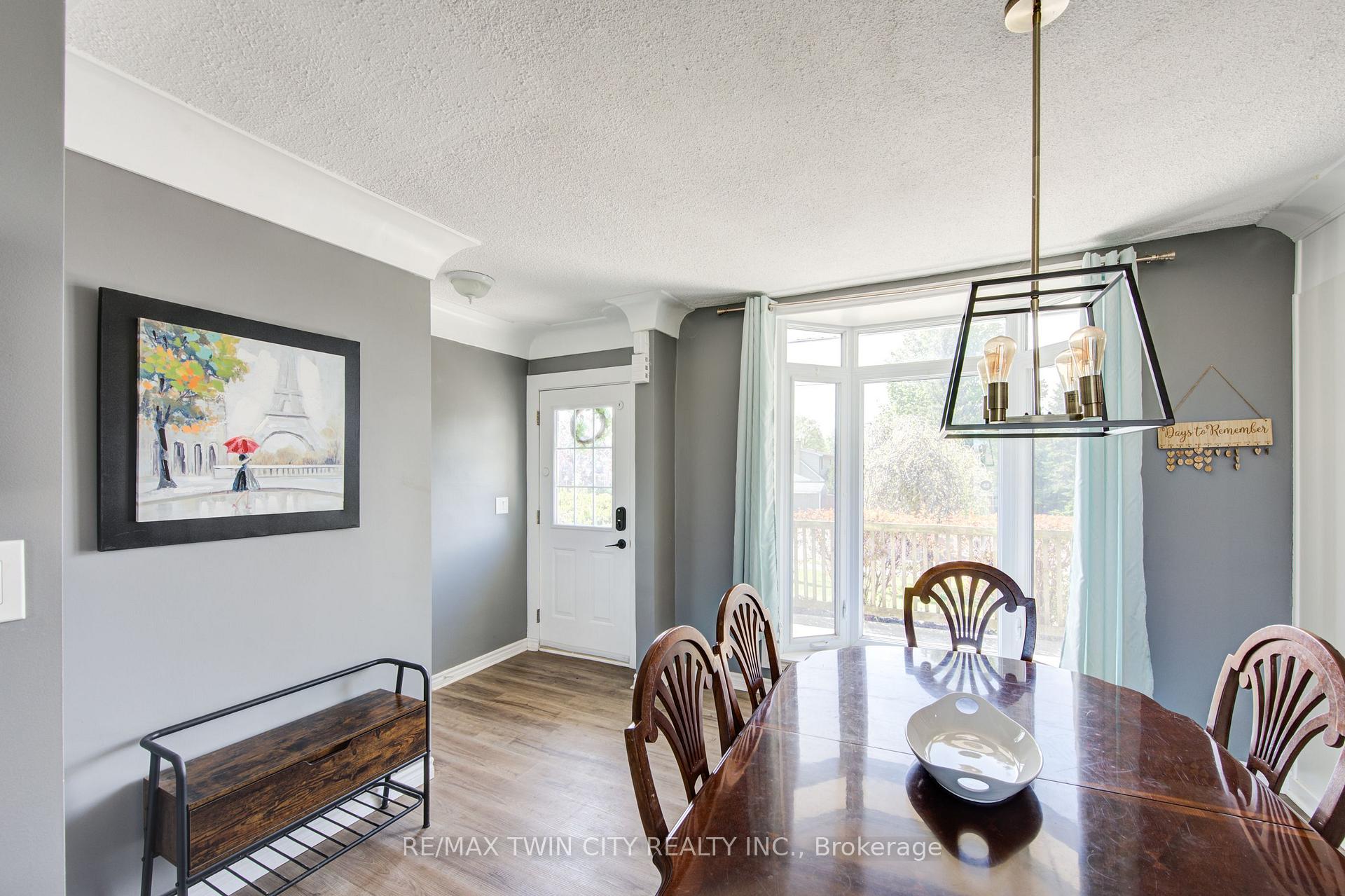 Photo 3 of 166 Elm Street, St. Thomas — HOMEH