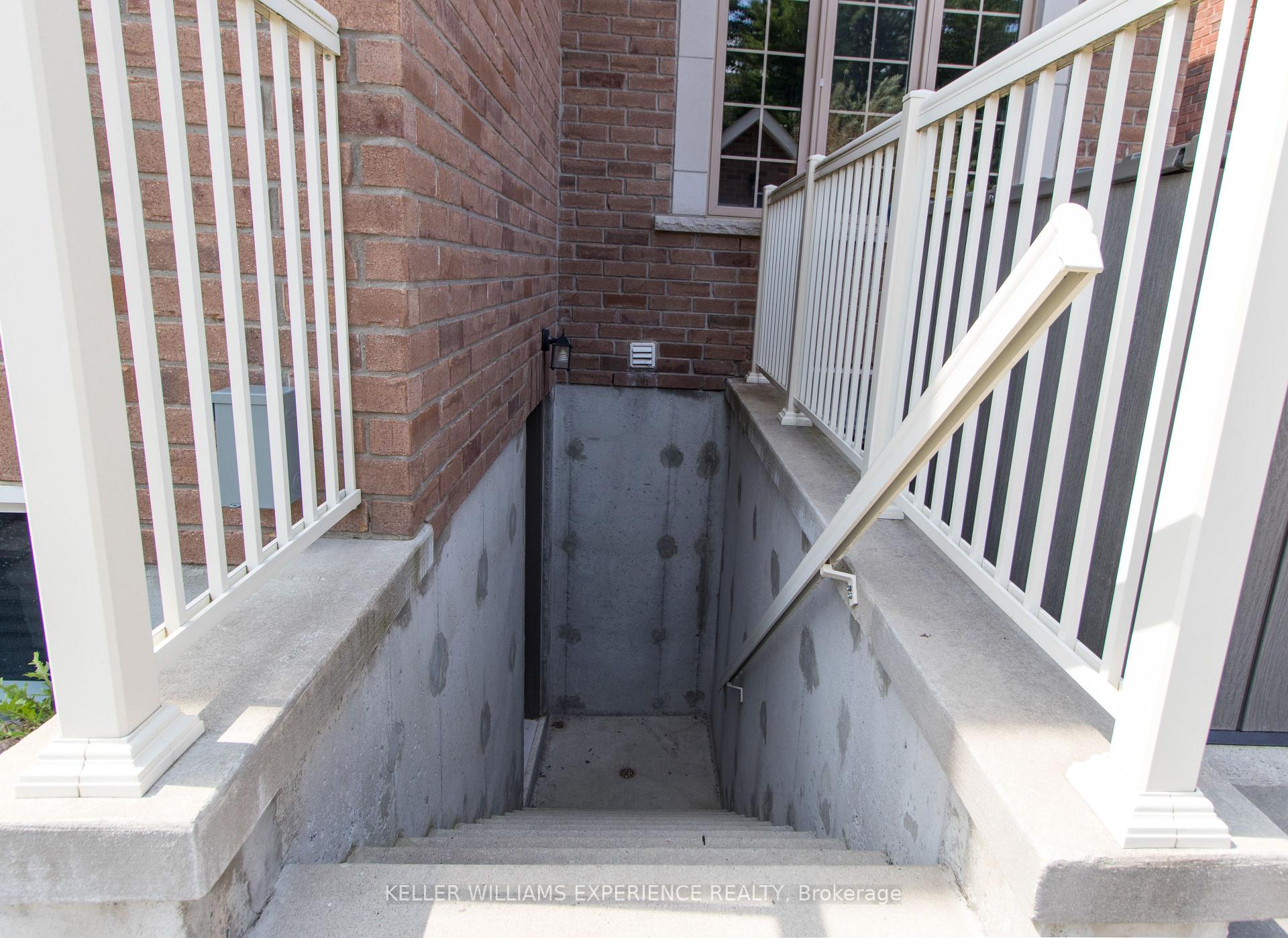 Photo 23 of 1 Curtis Way, Springwater, Centre Vespra — HOMEH