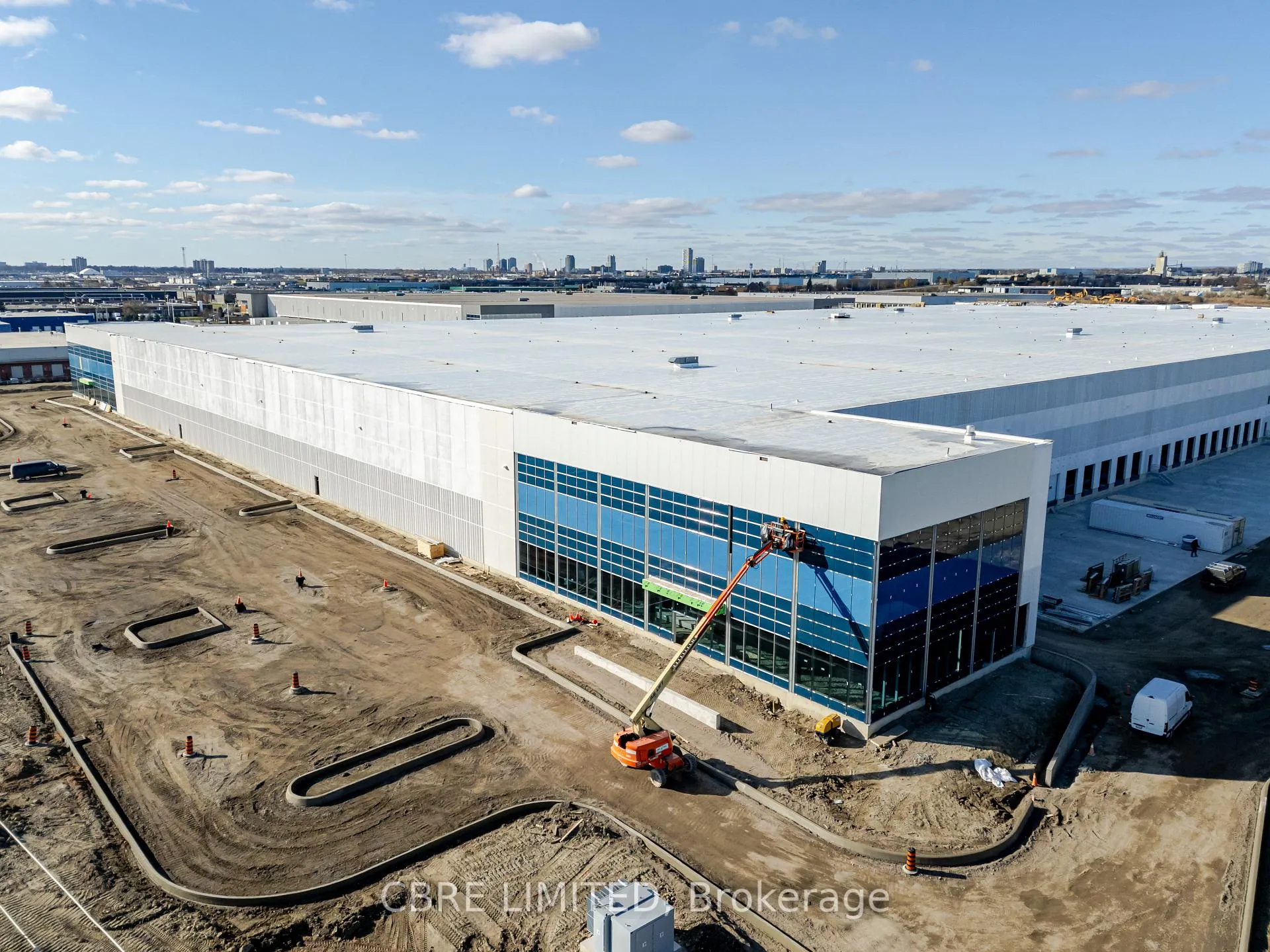 Photo 25 of 2 Muirland Cres, Brampton, Northwood Park — HOMEH