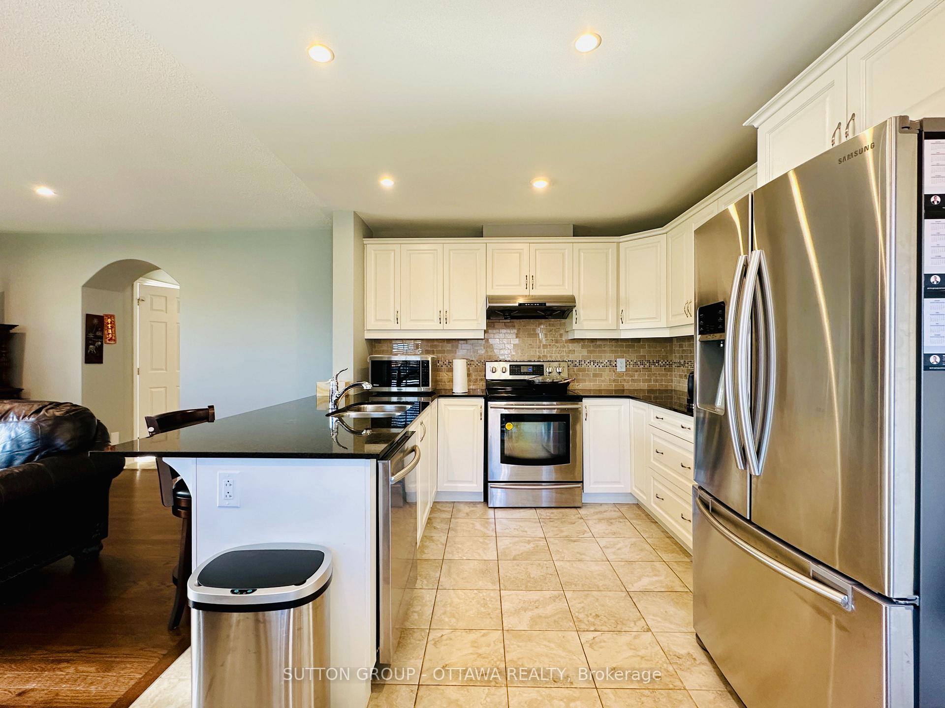 Photo 12 of 701 Maloja Way, Ottawa, Stittsville (North) — HOMEH