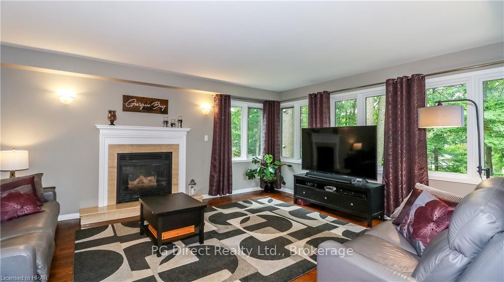 Photo 8 of 17 Alana Drive, Springwater, Centre Vespra — HOMEH