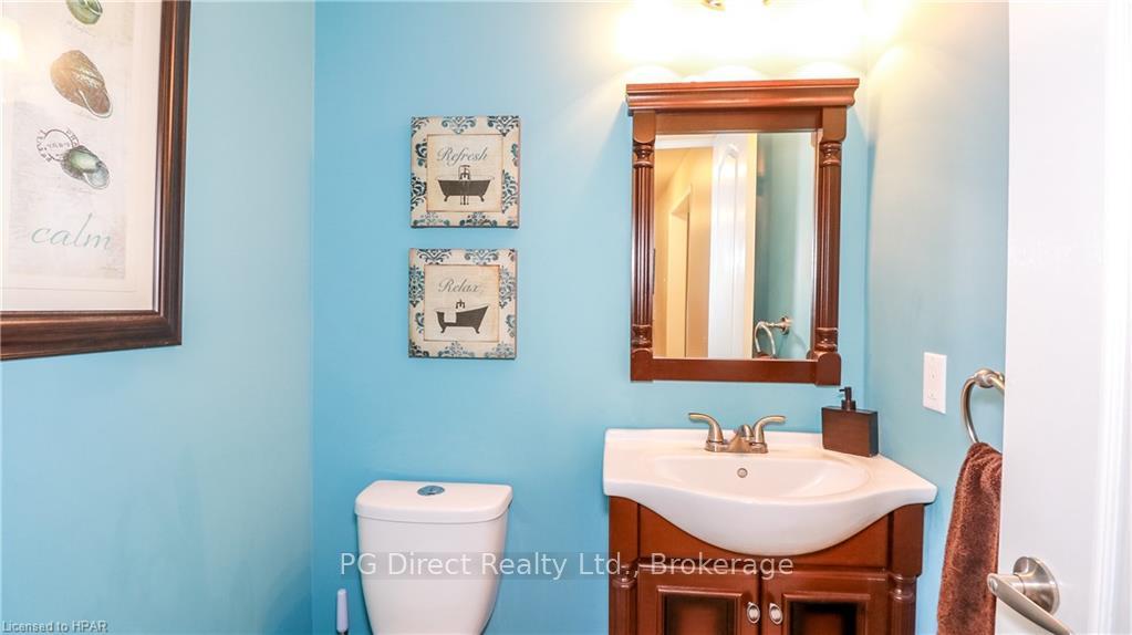 Photo 9 of 17 Alana Drive, Springwater, Centre Vespra — HOMEH
