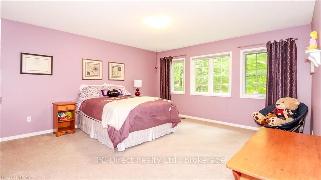 Photo 11 of 17 Alana Drive, Springwater, Centre Vespra — HOMEH