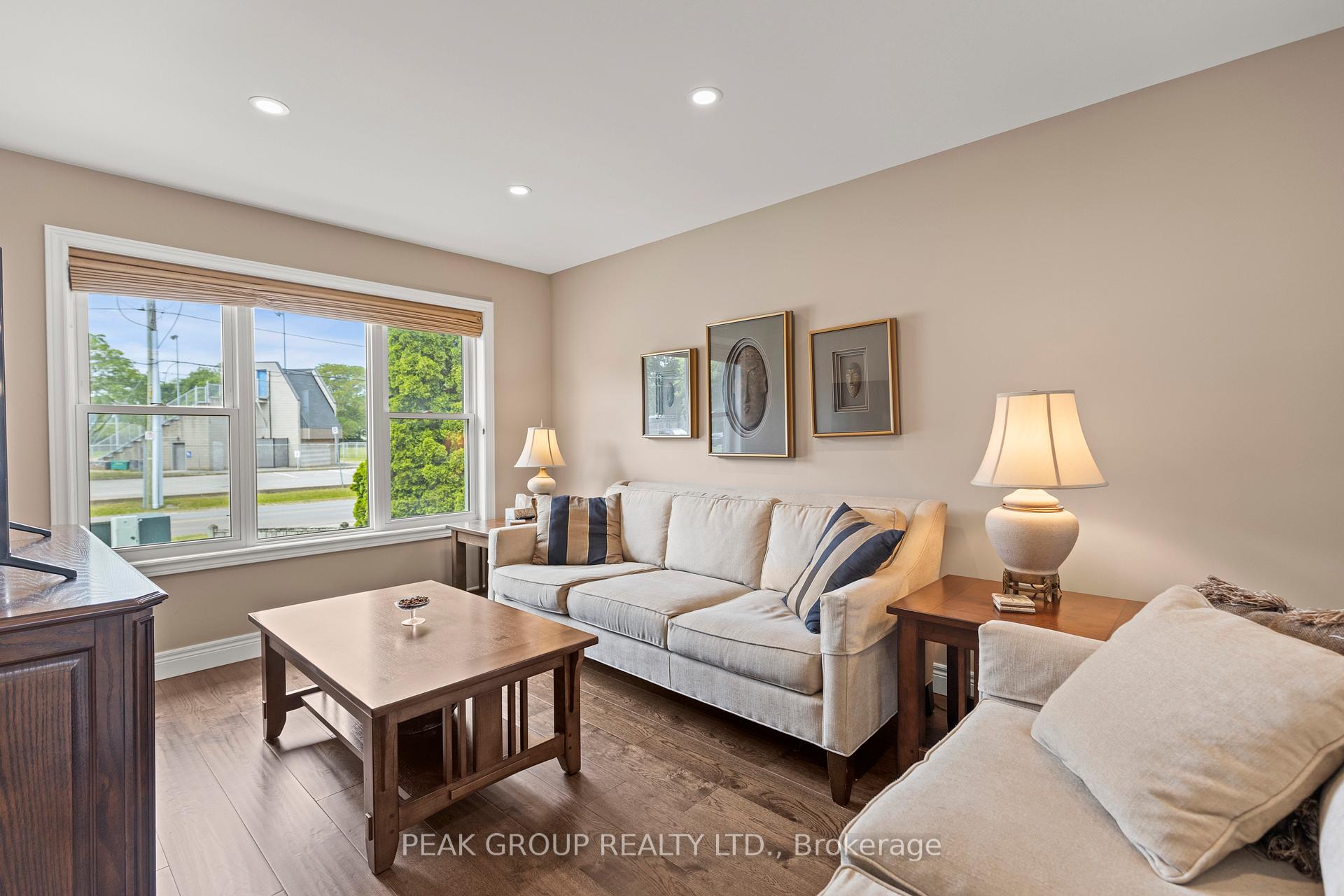 Photo 7 of 4C Wood Street, St. Catharines, Fairview — HOMEH