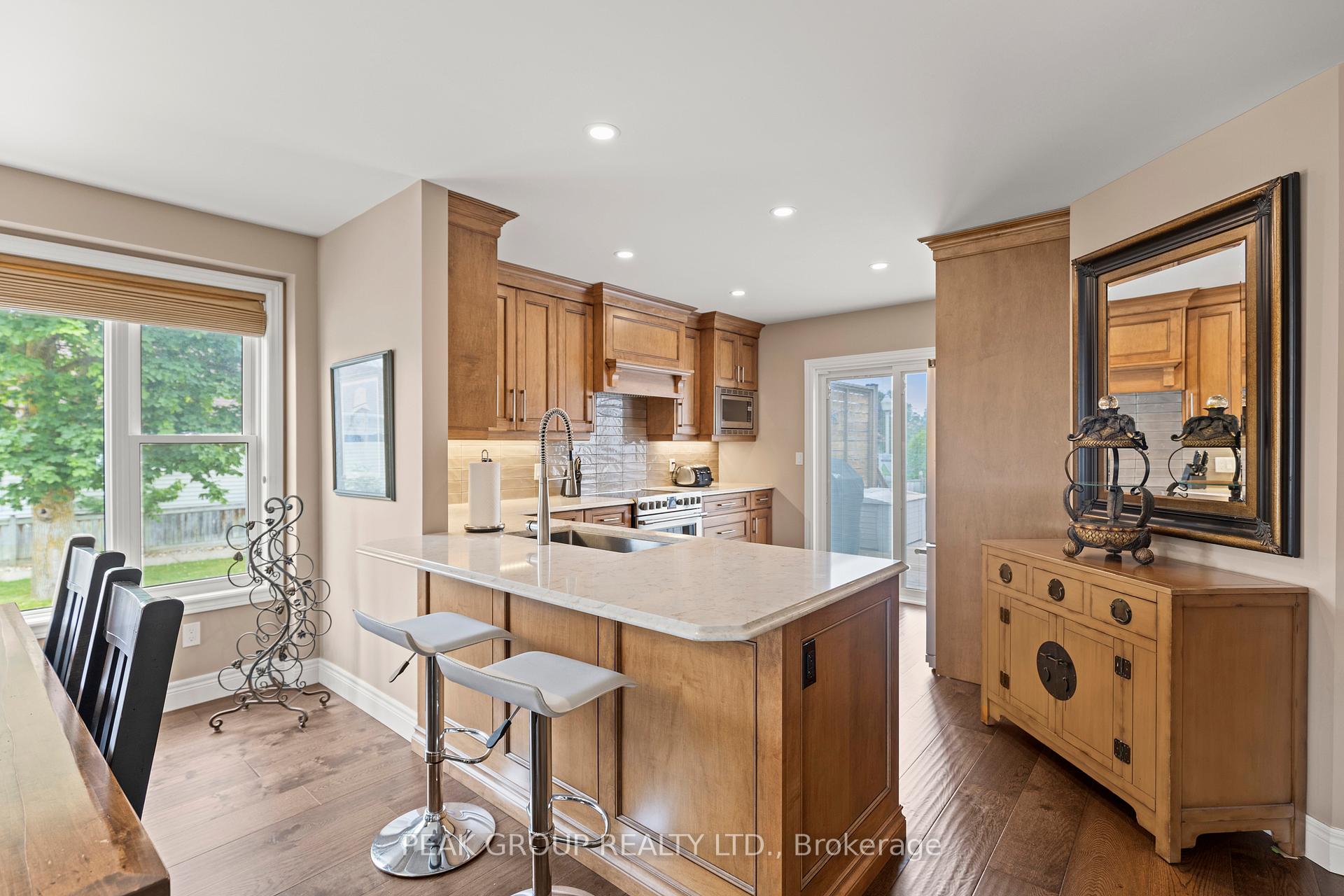 Photo 11 of 4C Wood Street, St. Catharines, Fairview — HOMEH