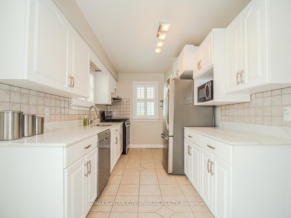 Photo 5 of 67 Dunkeld Avenue, St. Catharines, Carlton/Bunting — HOMEH